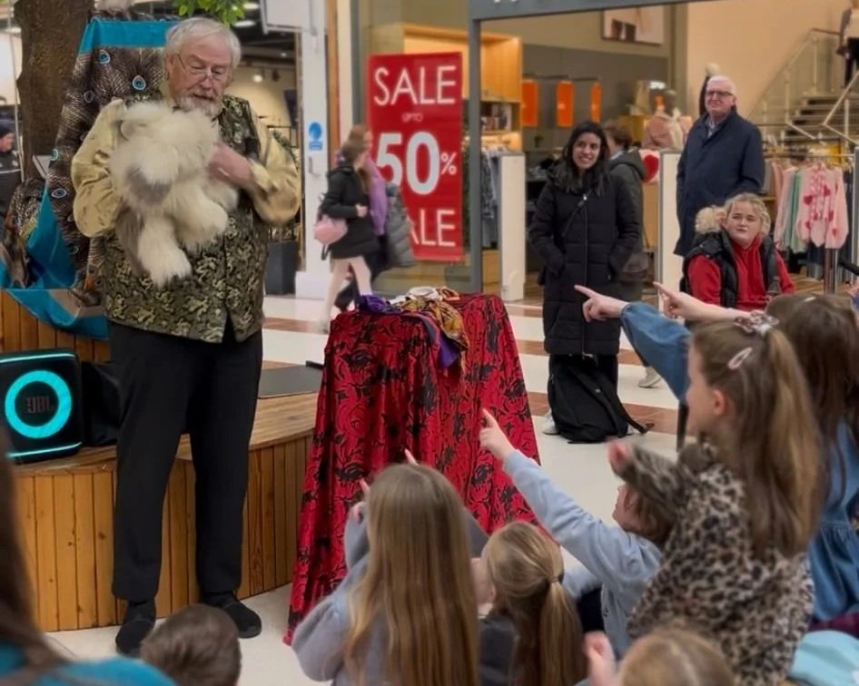 Magic Peter Leaves Everyone in Awe