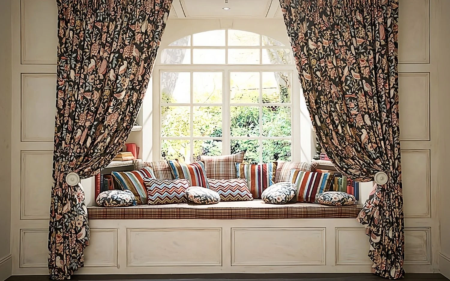 curtain for bay windows