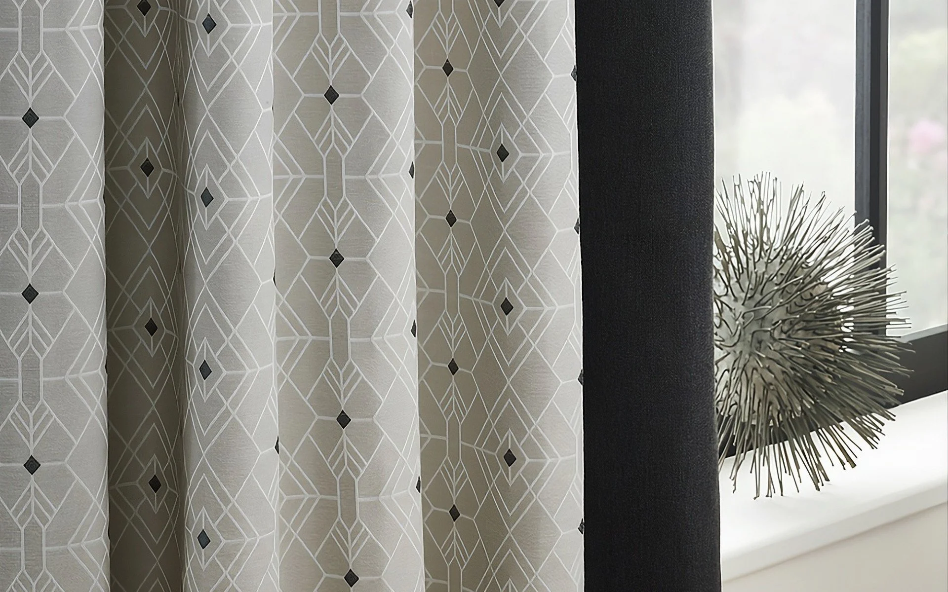 thermal-lined curtains to block out heat and cold