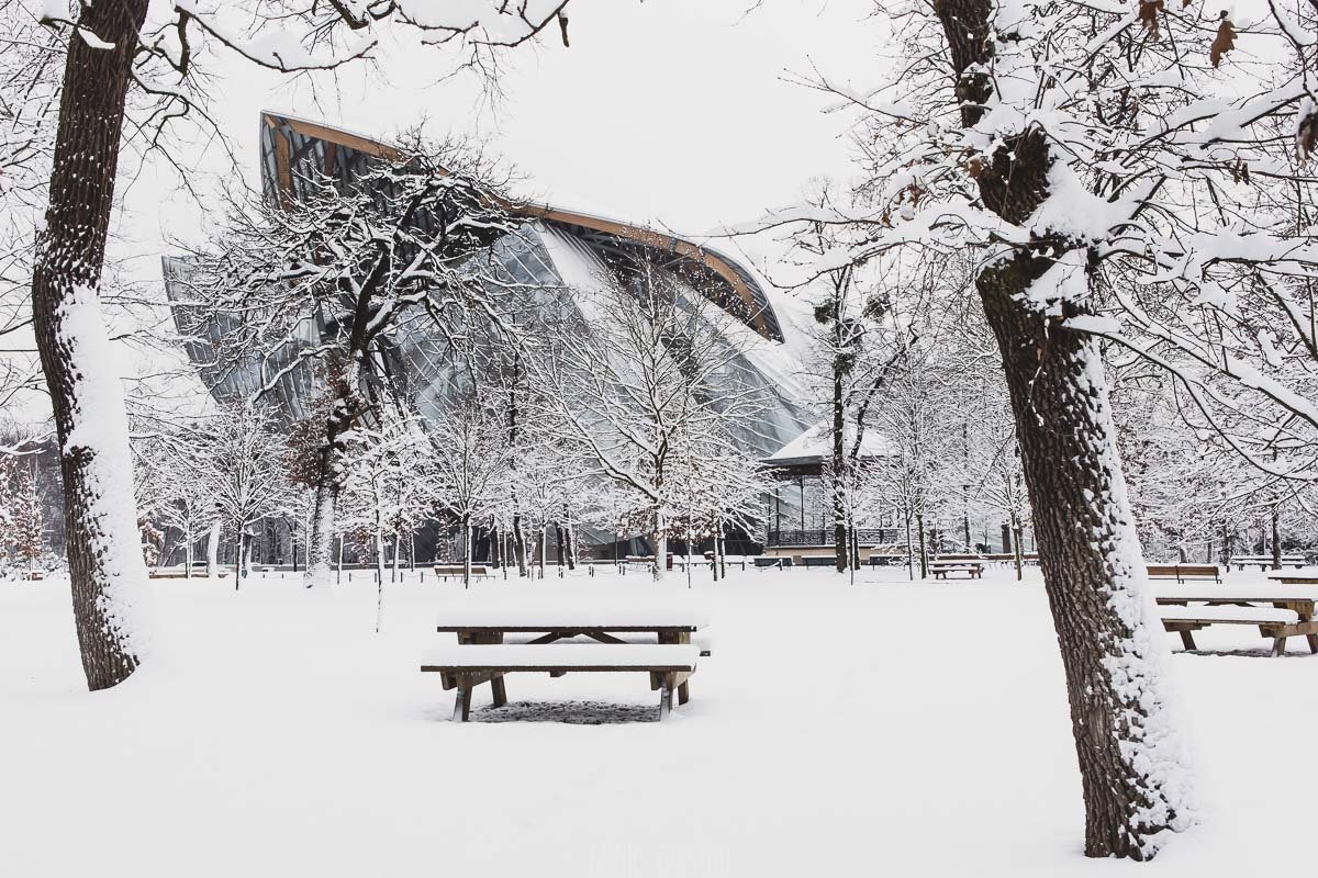Fondation Louis Vuitton sous la neige