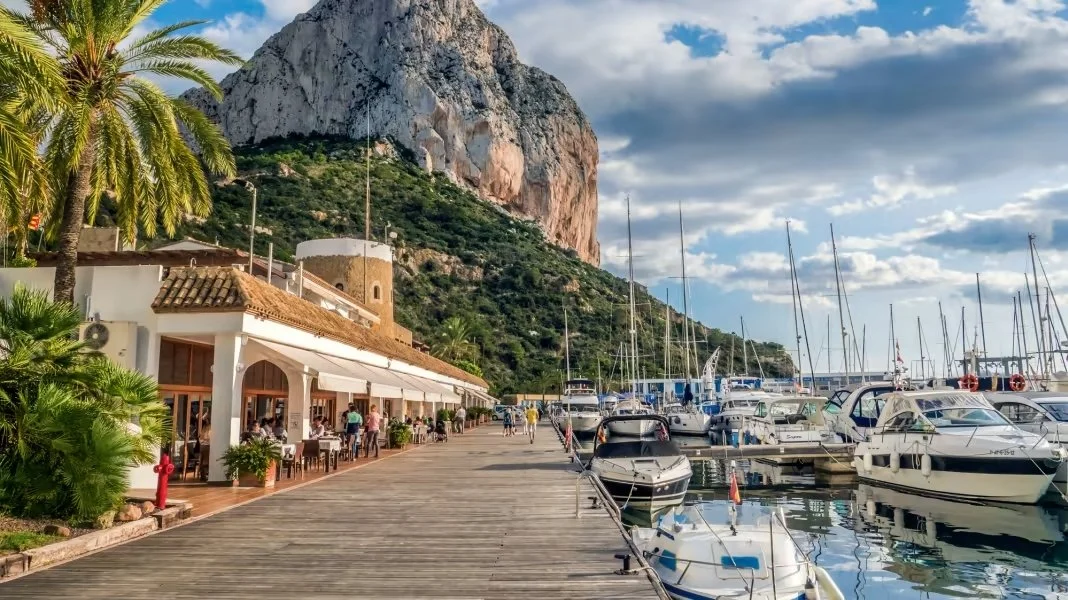 Sun, Sea, and Sales: Spain's Booming Real Estate Market Attracts Global Buyers