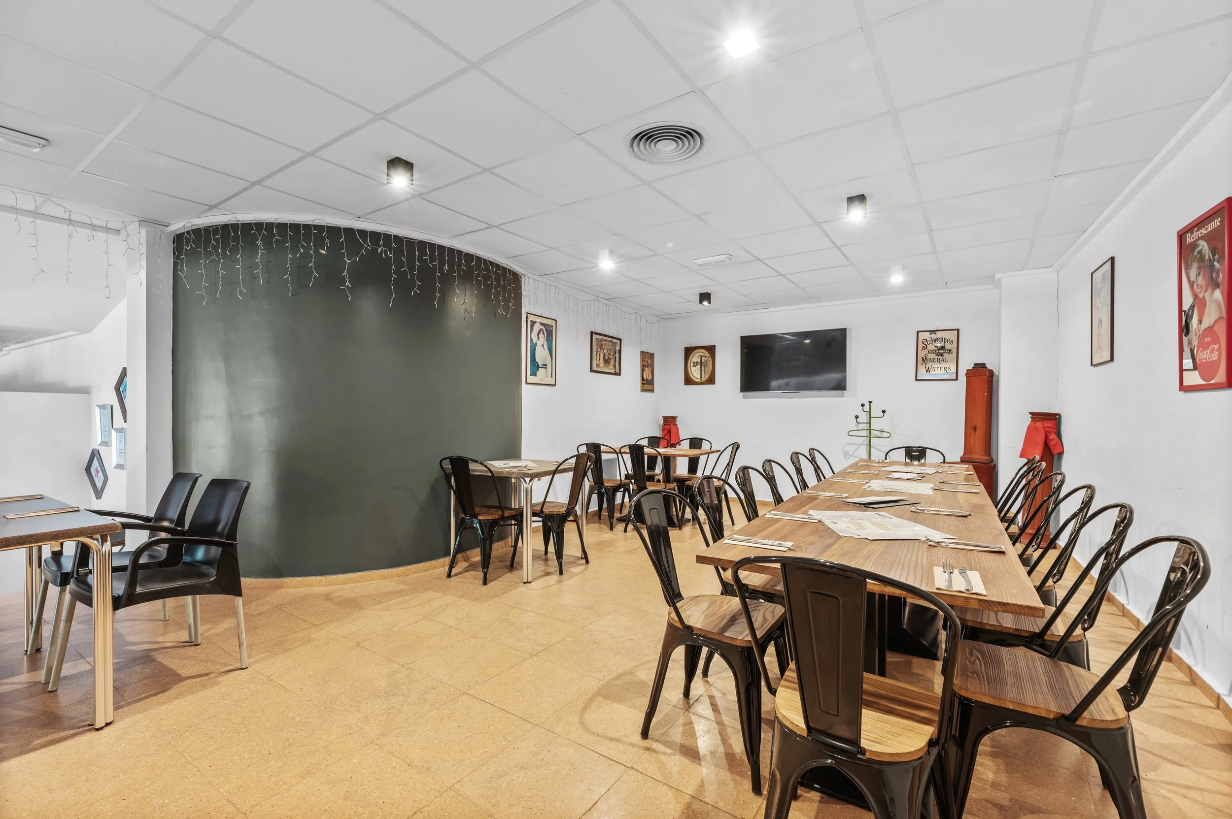 The Estates - Senza Nome Pizzeria - Denia5.jpeg