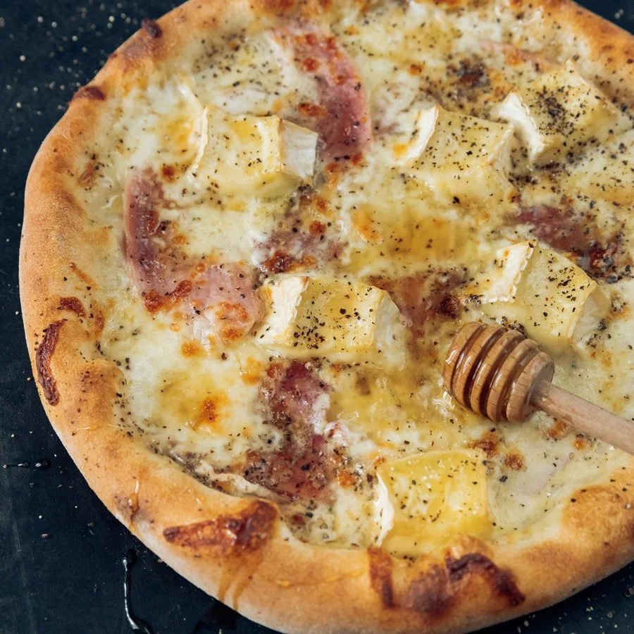 Learn to bake bread, cakes and pastries with Rebecca Bishop, Two Magpies  Bakery, pizza, baking-class — The Next Loaf