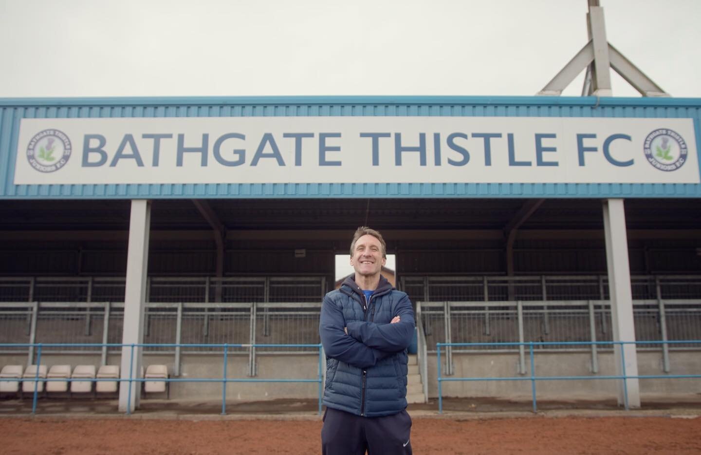 N E W  W O R K for @aviewfromtheterracegram 🎥

54 Summers tells the story of Darrell Drew of Bathgate Thistle who after 54 years of bossing it on the pitch has zero interest in hanging up his boots. Loved directing this piece and working alongside t