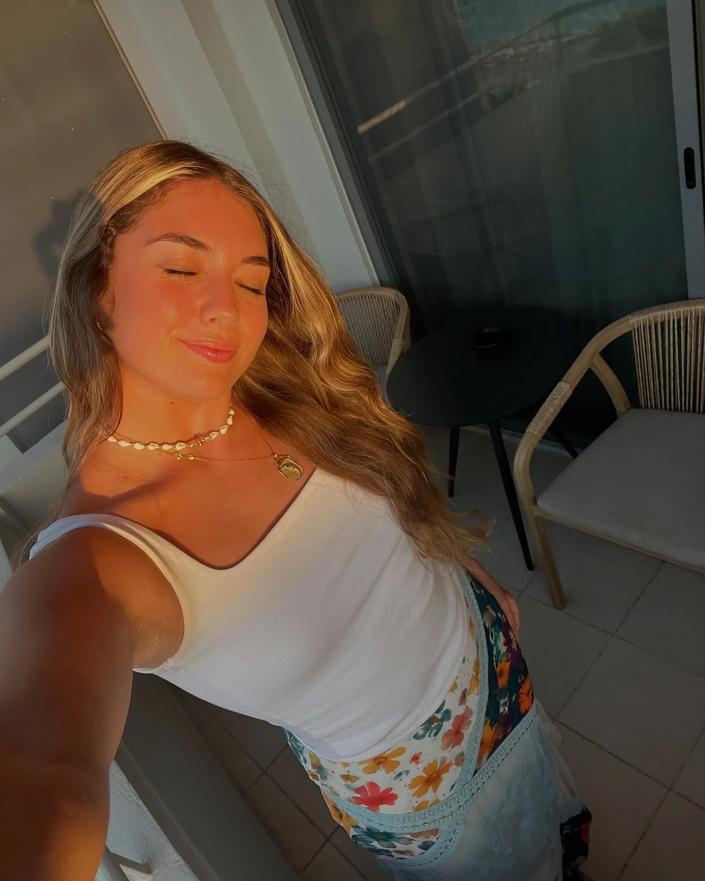 Just a girl, feeling content. 

Making her dreams come true as well as helping others live life to the fullest too 🫶🏻✨

I'm so grateful you're all on this ride of life with me 🥹❤️