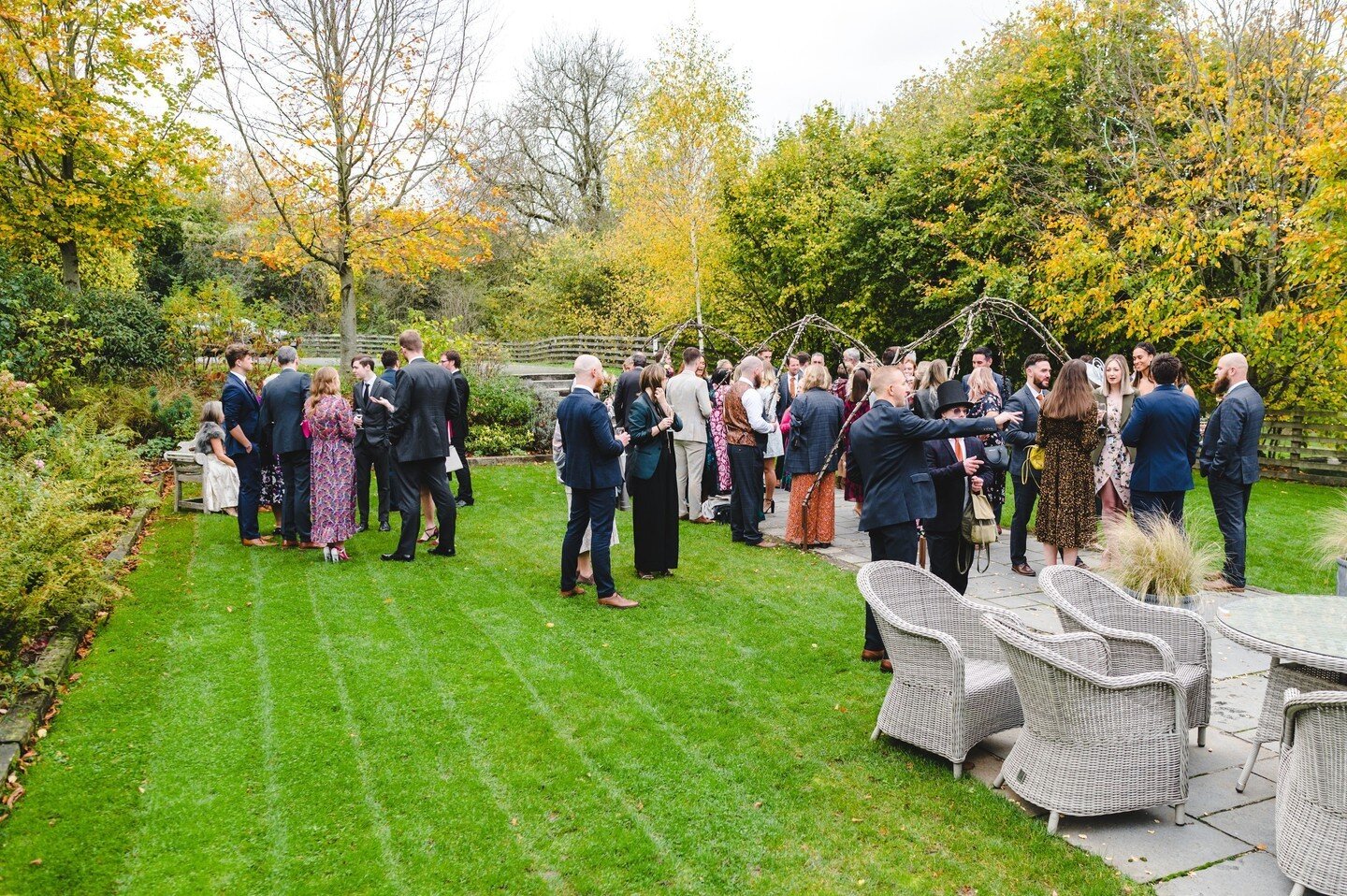 Our main outdoor space in full flow at a recent reception 💒

It's starting to warm up and that means, this space can be used for ceremonies as well as receptions! A pituresque setting surrounded by trees creates a truly special day for you and your 