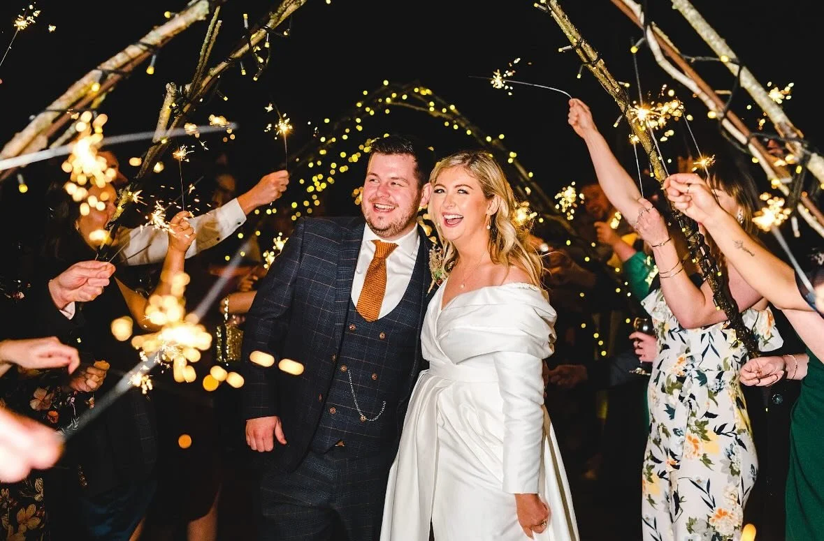 That just married glow &mdash; with a little help from your mates and a lot of sparkle ✨
A perfect way to wrap up the celebrations... 

📸 @bigeyephoto 

#WeddingSparklers #JustMarriedVibes #EveningCelebration #CountrysideWedding #WickFarmBath #Weddi