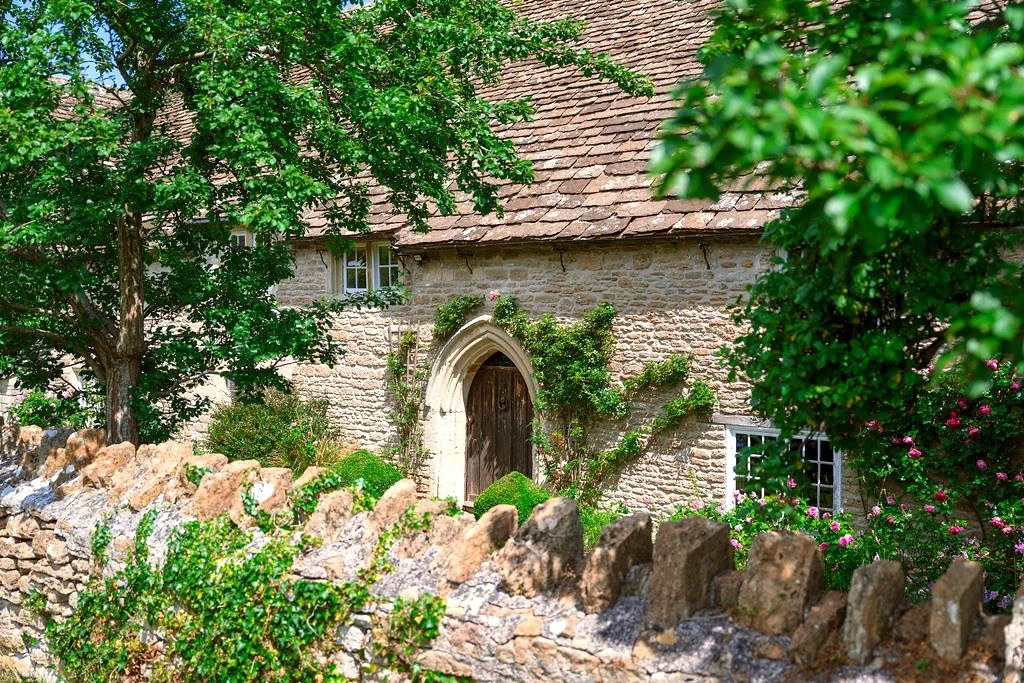 Set in the Somerset countryside, Wick Farm feels tucked away without being remote.

Surrounded by greenery and open skies, there&rsquo;s a sense of stepping back from the rush of everyday life, into somewhere quieter and rooted in history. 

The medi