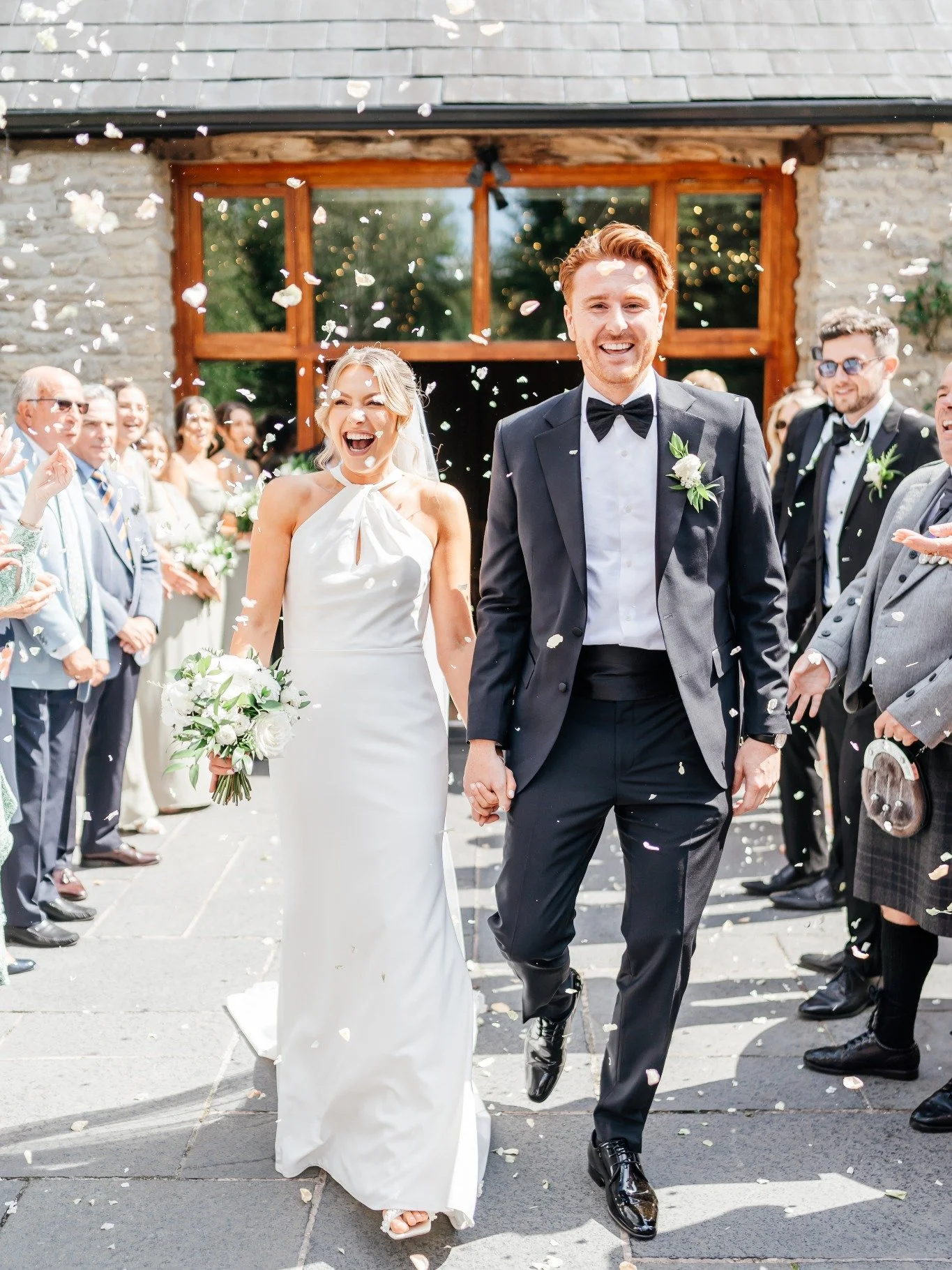 That just-married feeling 💕

You step out of the barns as newlyweds&hellip;
And the whole courtyard comes alive.

Confetti in the air, glasses clinking, the biggest smiles - it's the kind of moment you&rsquo;ll never forget.

💭 Come and experience 