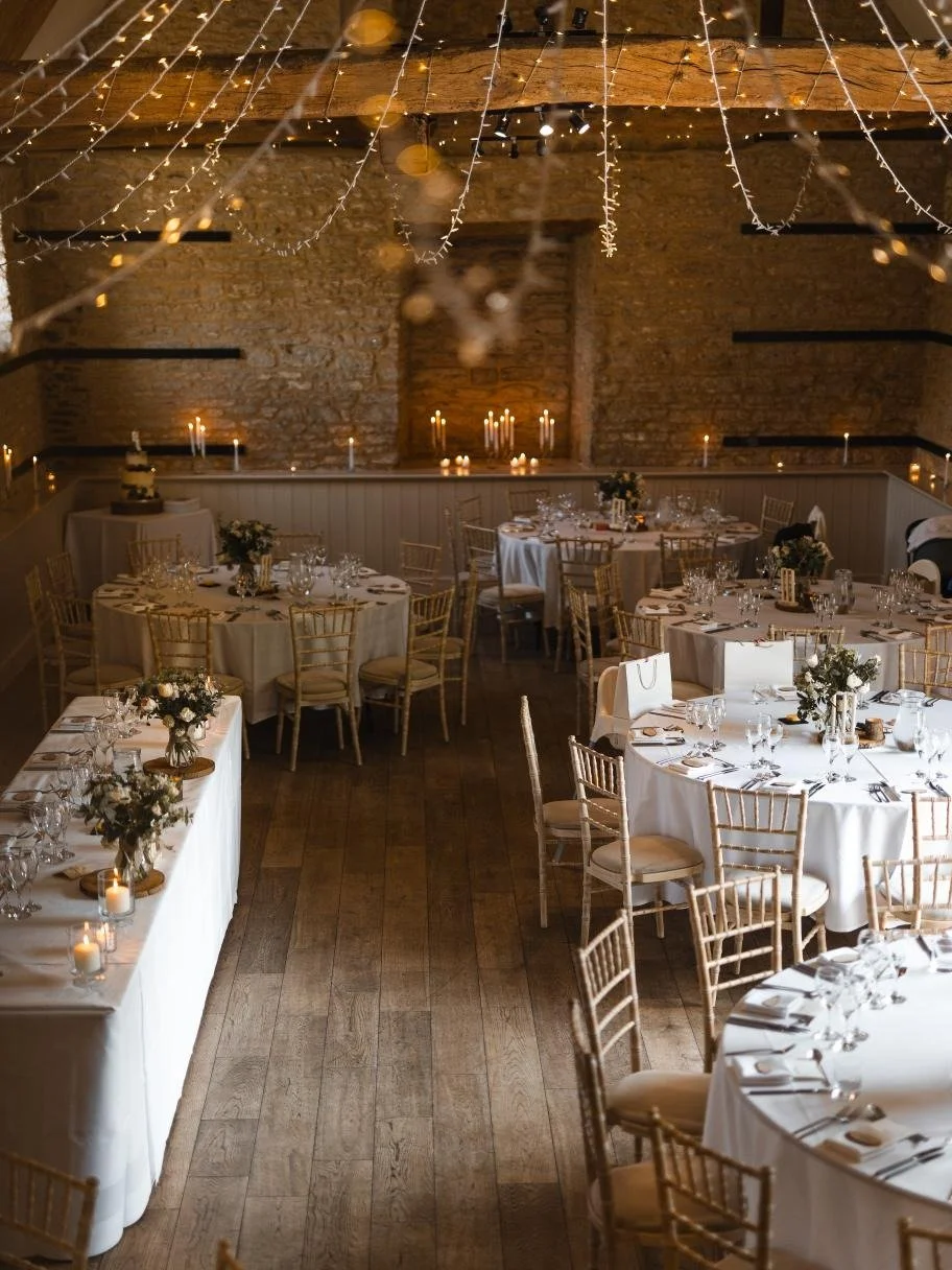 As the day shifts into evening, the Upper Barn changes with it 💫 

Candles lit, music starting, the room softening into something warmer, more atmospheric.

It&rsquo;s the same space - just a different energy.

And it&rsquo;s always a good one 🥂

?