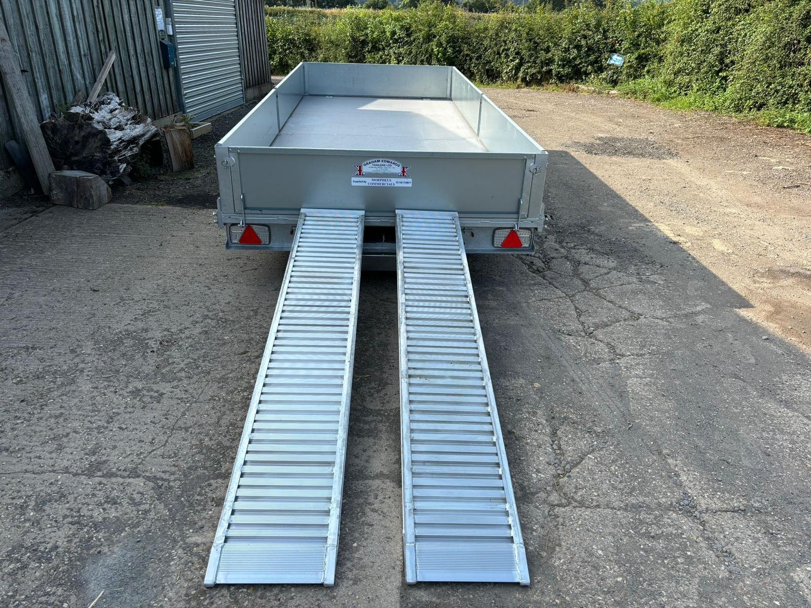 16ft Flatbed Trailer Tri-Axle