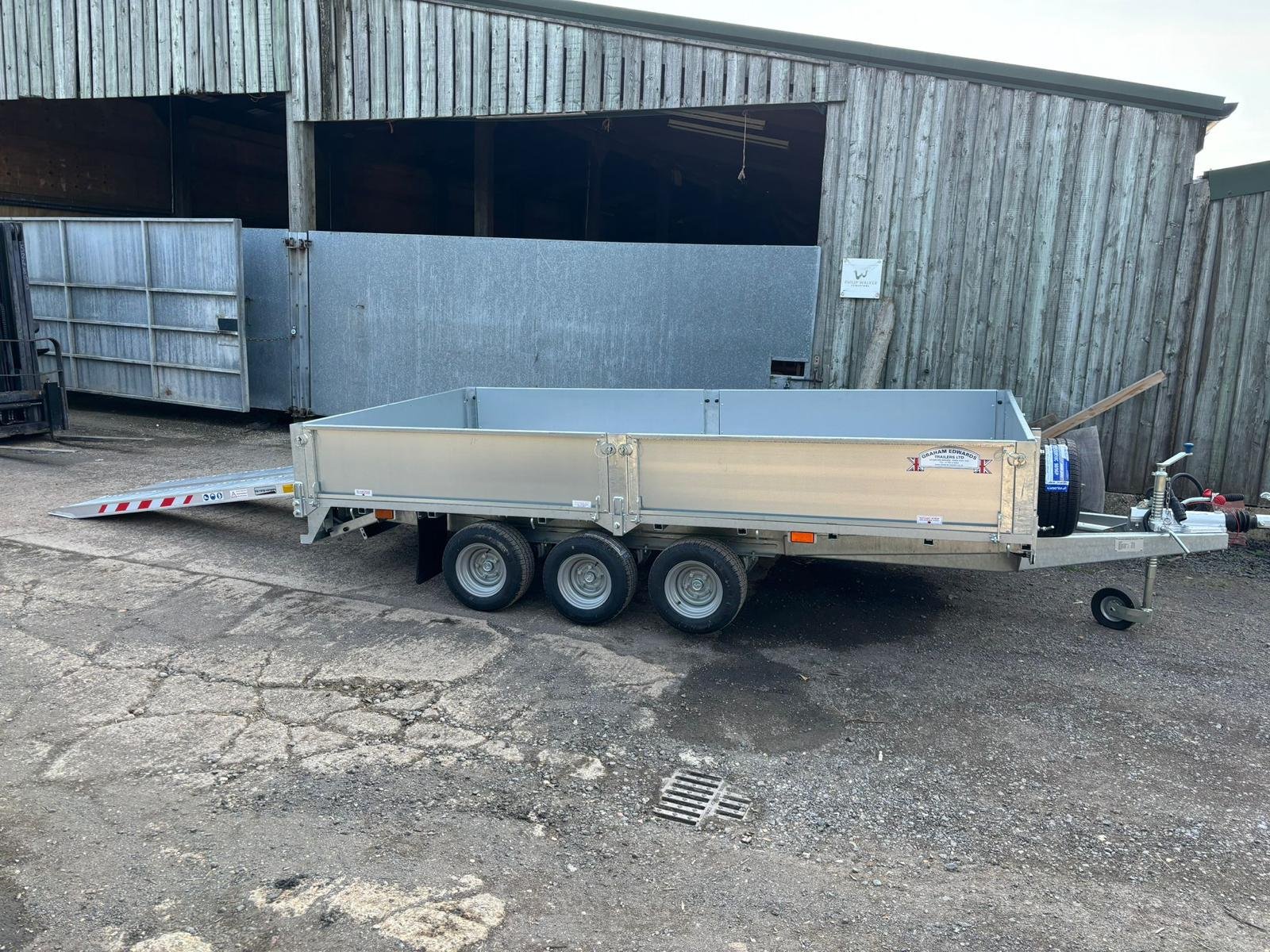 12ft Flatbed Trailer Tri-Axle