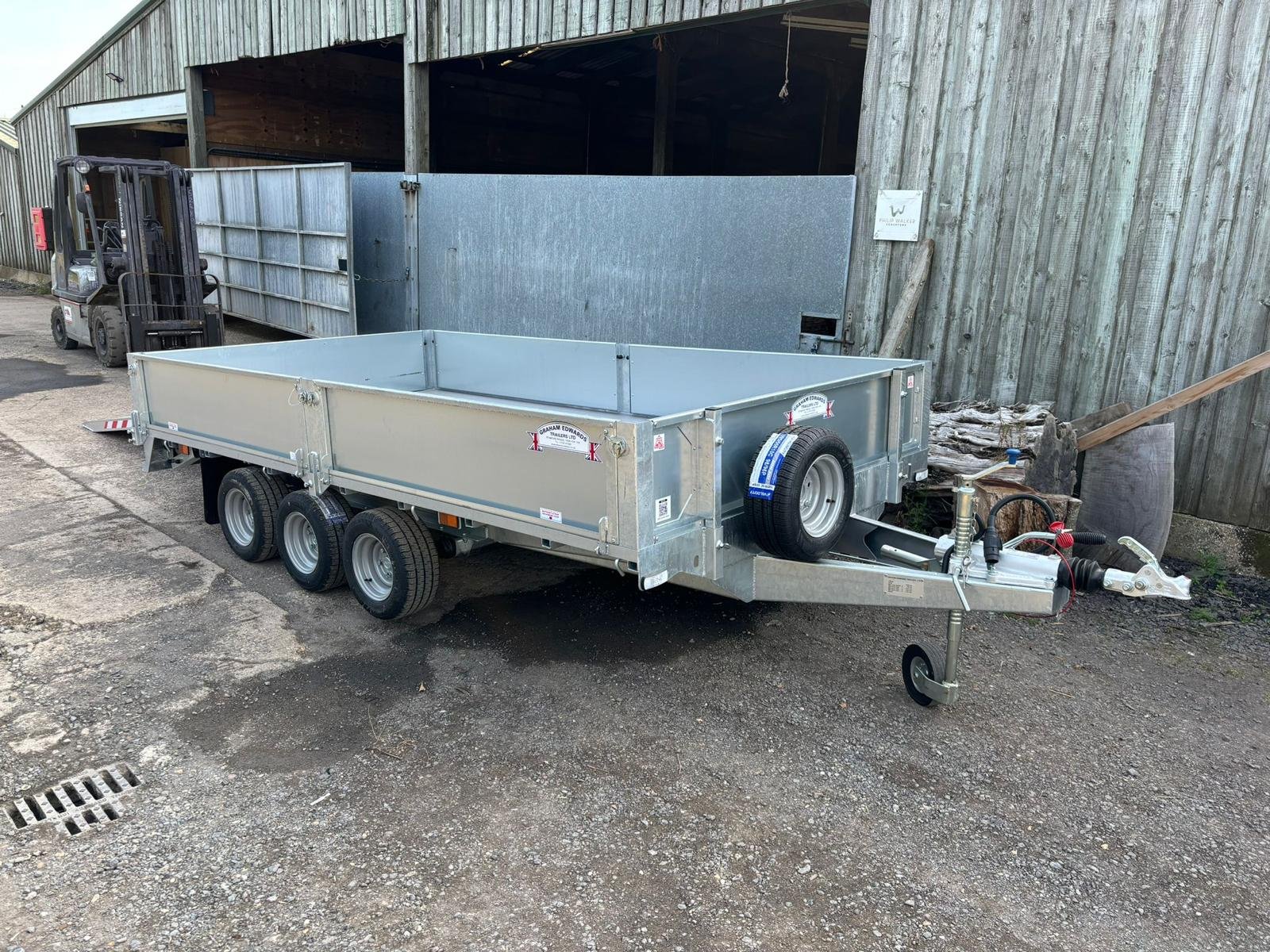 12ft Flatbed Trailer Tri-Axle