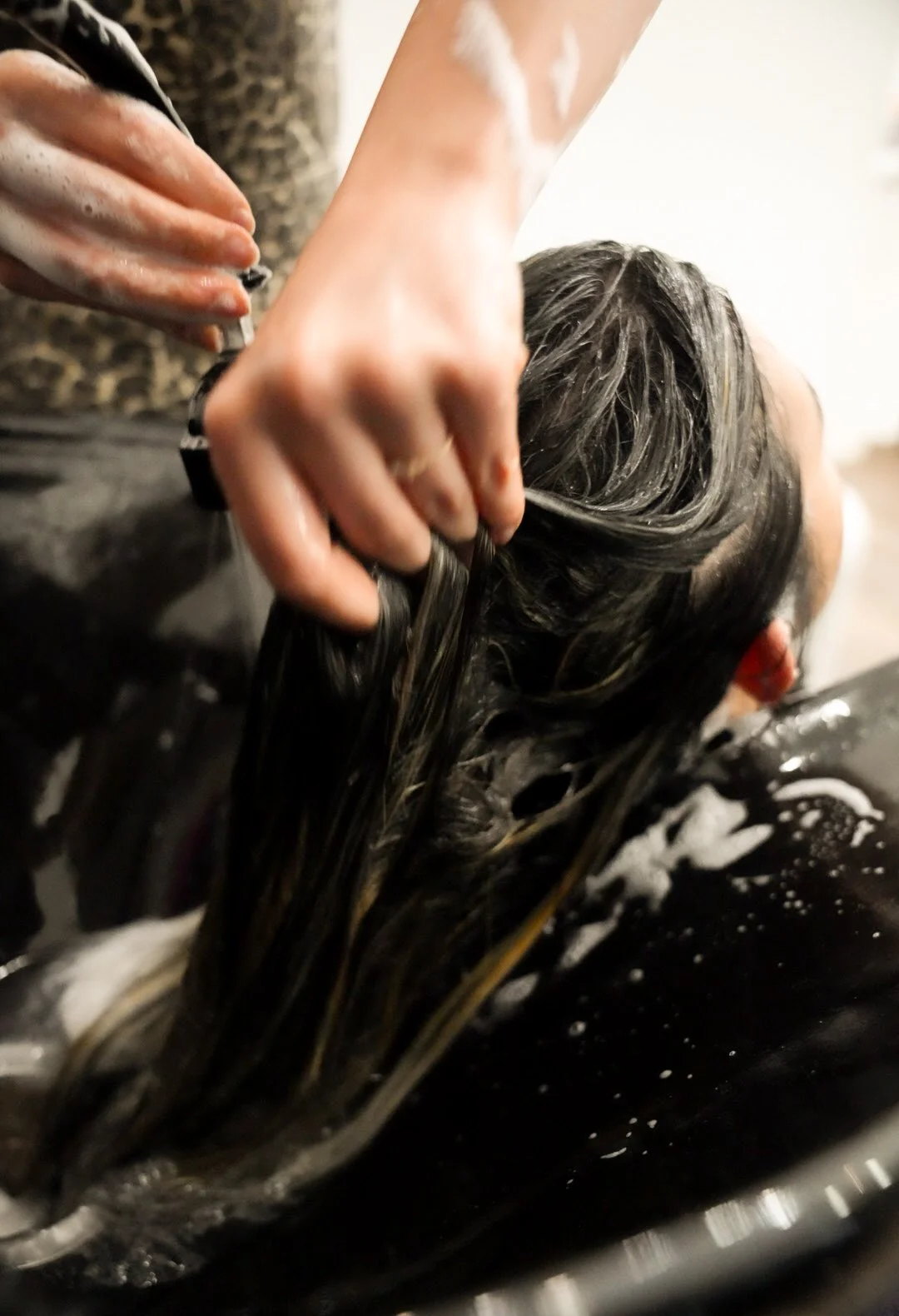 Summer Hair Care: How to Keep Your Scalp Healthy and Your Hair Strong All Season