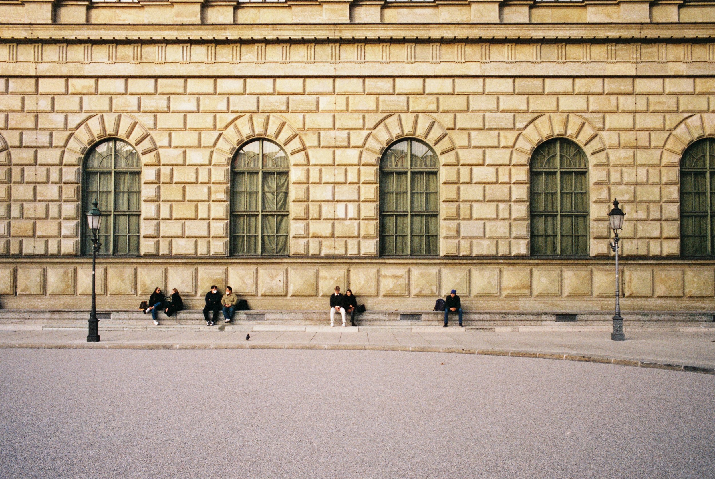 R1-00852-0035.jpg