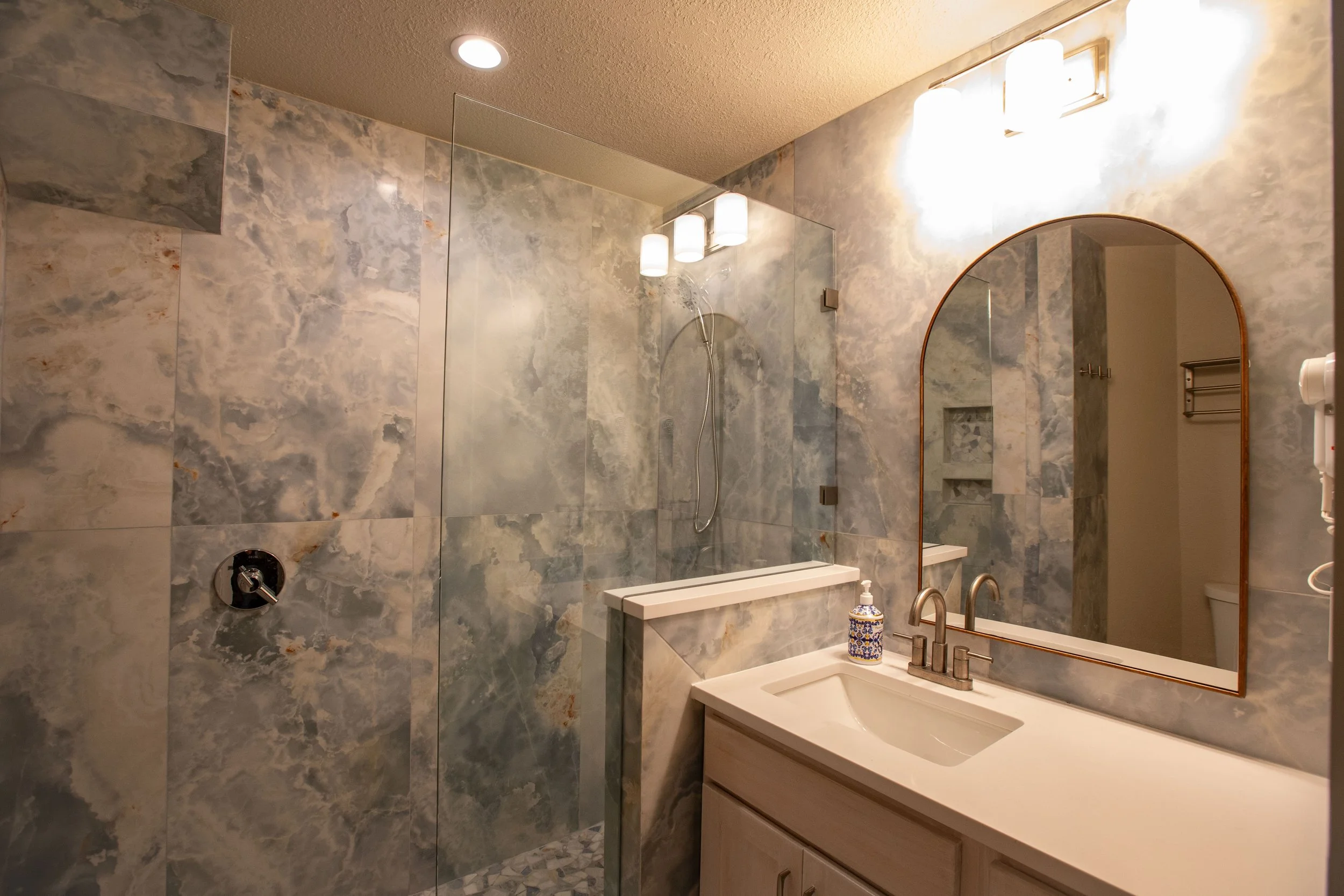 Coastal Condo Bathroom | Outer Banks, NC