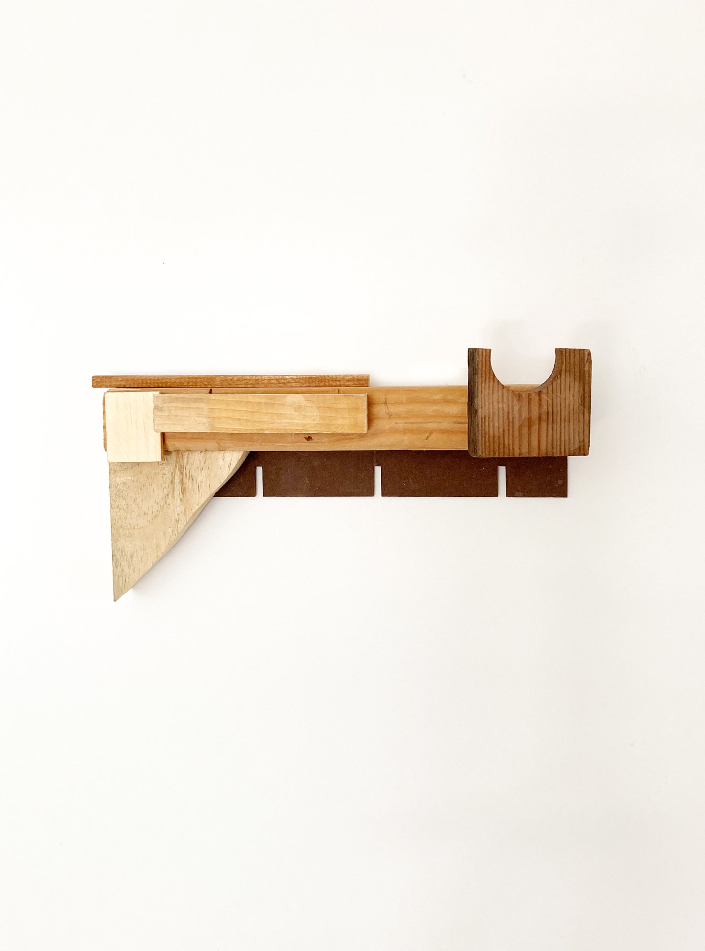 Assemblage_13_1.jpg