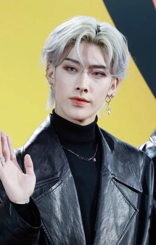 CHARISMA OVER CRITIQUE: ZEROBASEONE’S RICKY AND WEARING MAKEUP AS A MALE IDOL