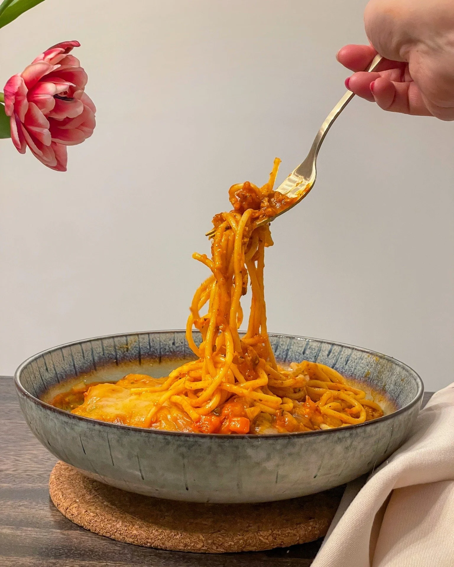 Test&eacute;e et approuv&eacute;e par mon entourage! 🍝👏Ma sauce &agrave; spaghettis &agrave; la &laquo; viande &raquo; et &agrave; la bi&egrave;re en version v&eacute;gane ne vous donnera m&ecirc;me pas envie de la version traditionnelle.

Sal&eacu