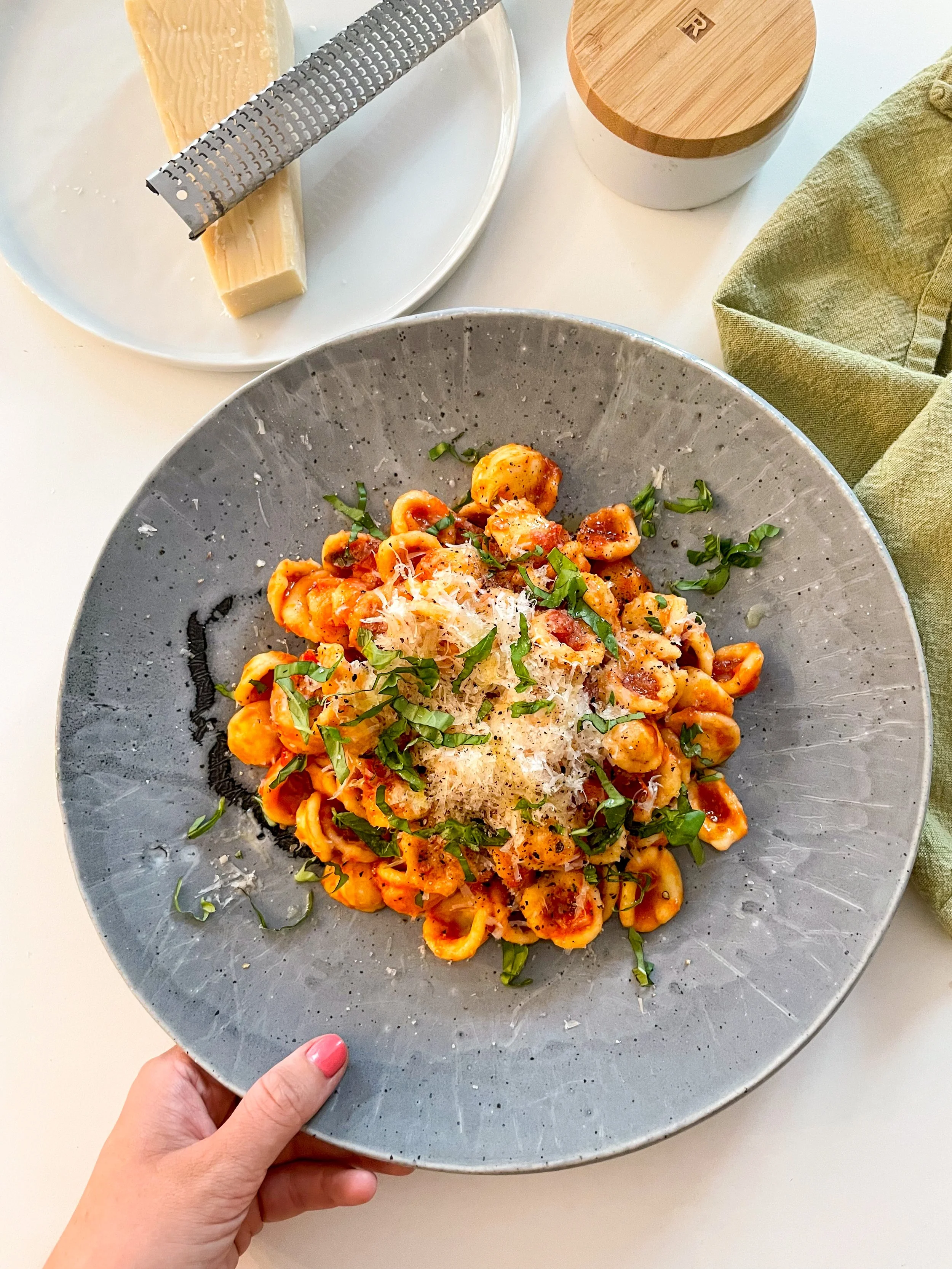oreccchiettes-marinara-tomate-cerises-ail-roti