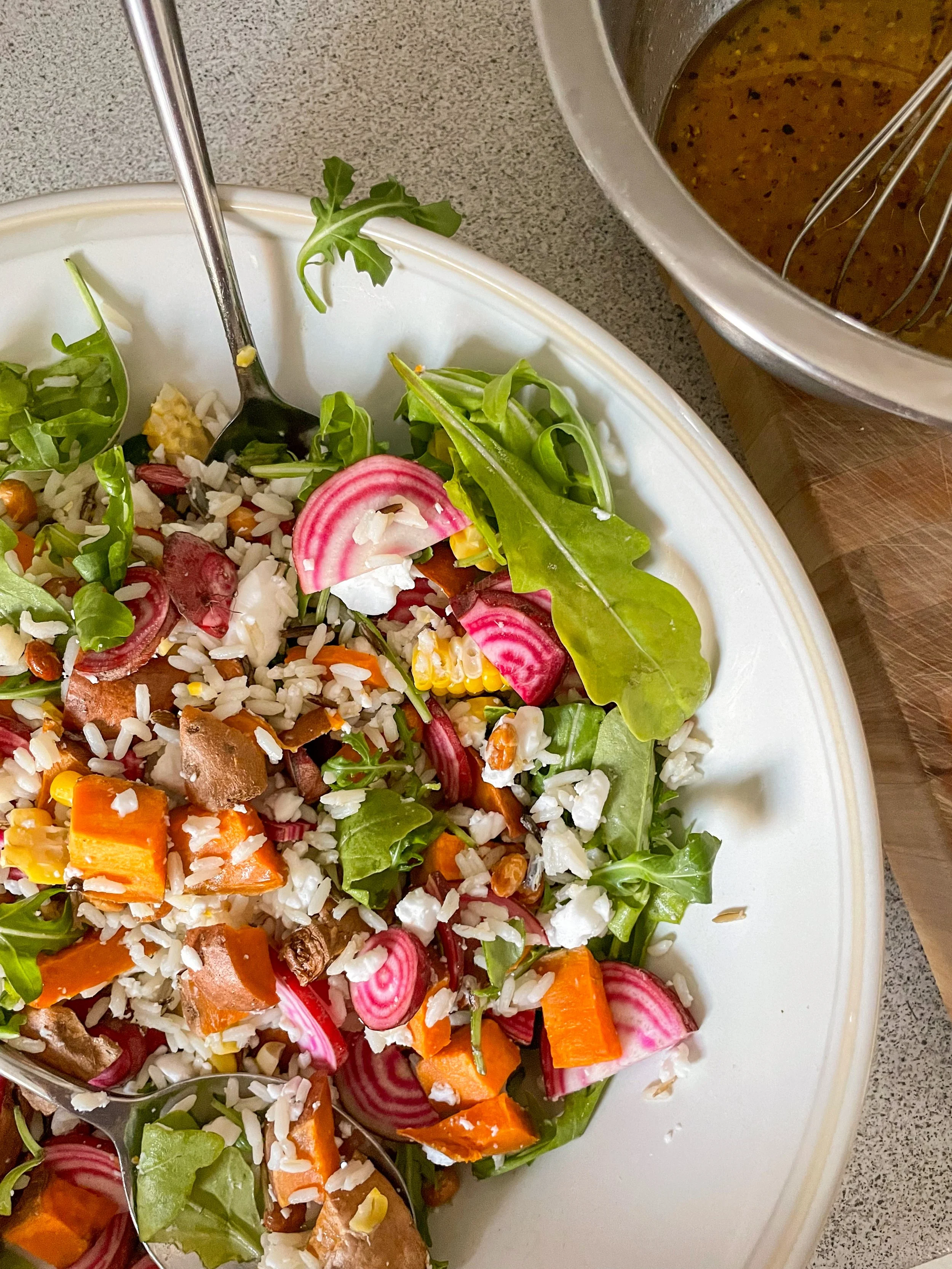 salade-riz-sauvage-patates-douces-betteraves-chioggia-feta