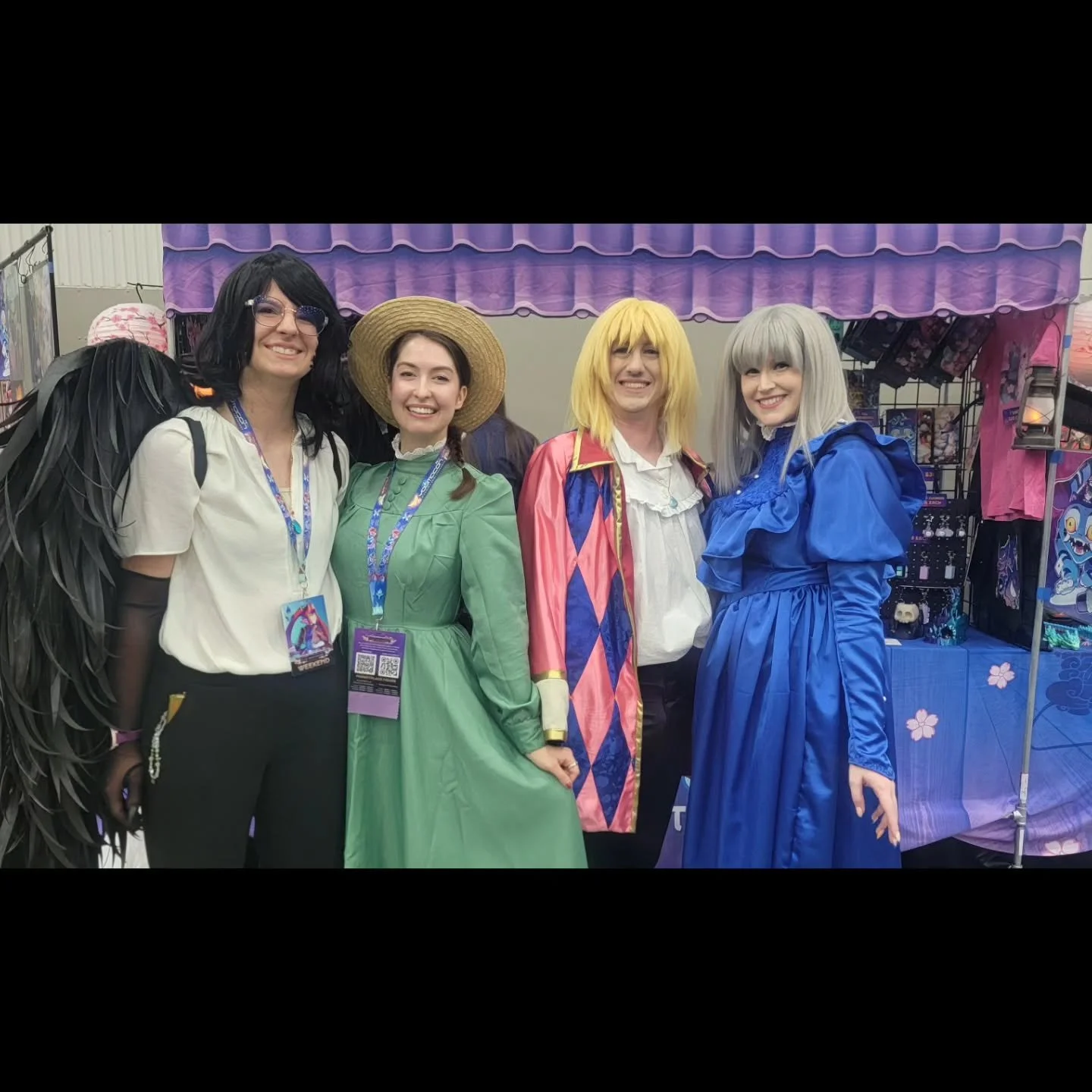 #youmacon2025 was quite the whirlwind, but it was so great to see our cosplay friends and find our Howl and Sofie twins!

I was sooo pumped to be able to get pix with another Howl and Sofie. Truly made my day

Then they played Cha Cha Cha by Kaarija 