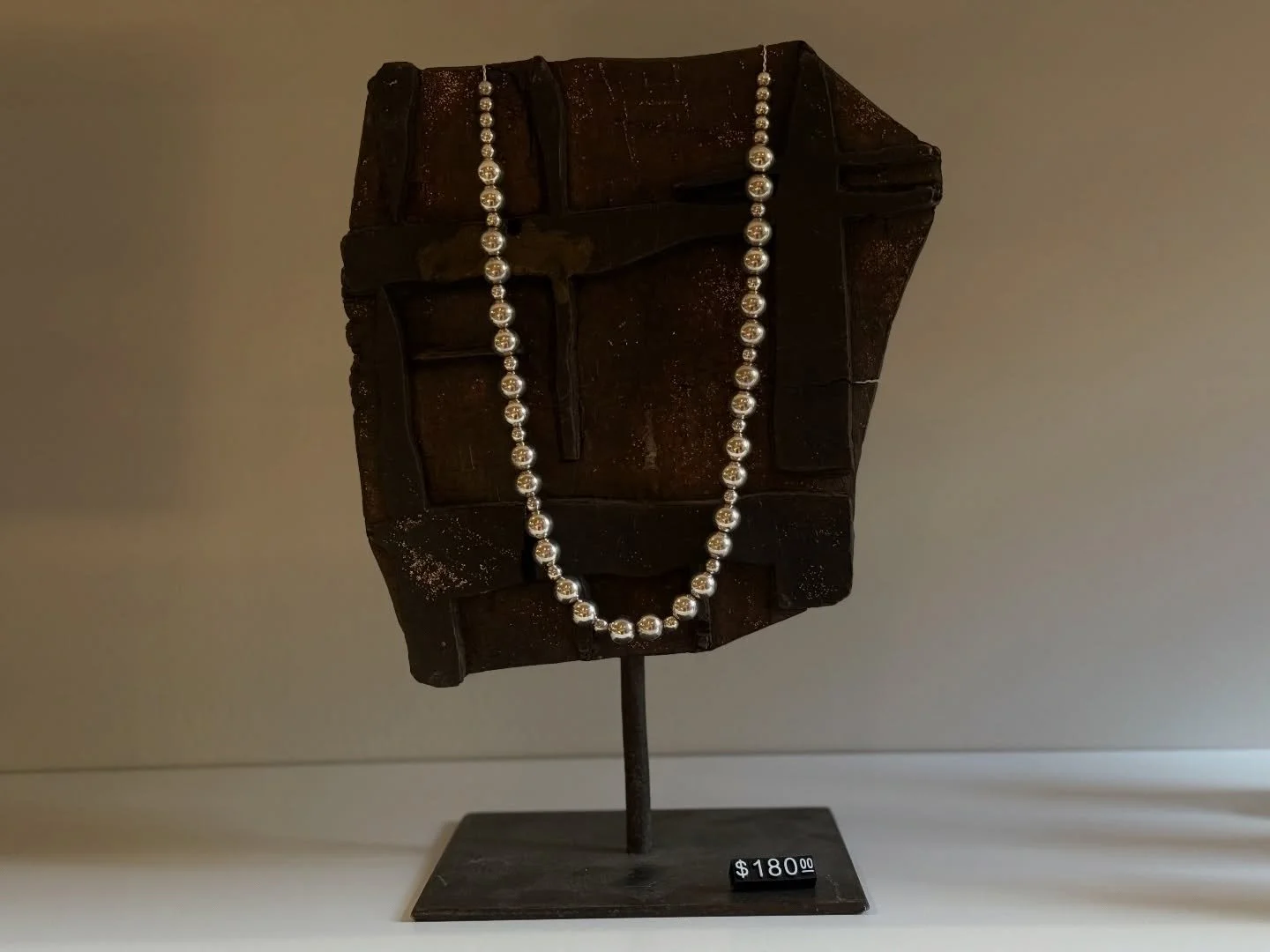 Our favorite antique fine jewelry on display, just in time for spring🌷