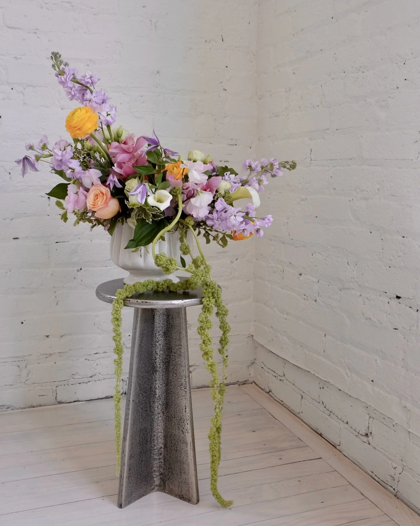 like what you see? 

create a bouquet just like it THIS SATURDAY (5/9) at our MOTHER&rsquo;S DAY FLORAL WORKSHOP

tickets are going fast! purchase link in our bio 💌