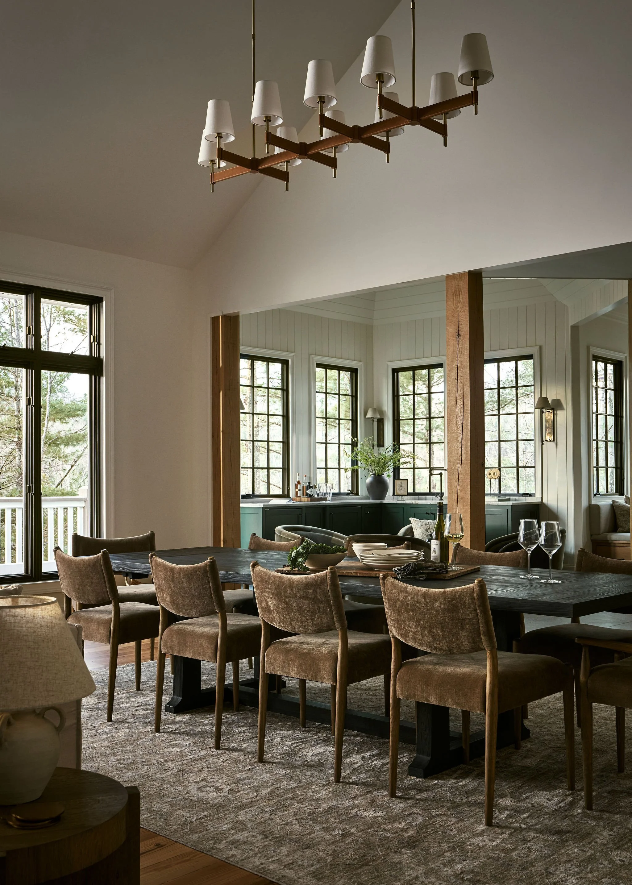 HDC_LakeBurton-Russell_Dining_01.jpg