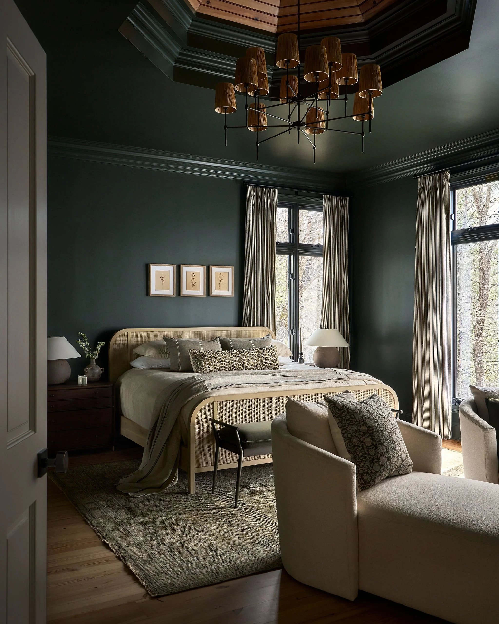 HDC_LakeBurton-Russell_PrimaryBed_01.jpg