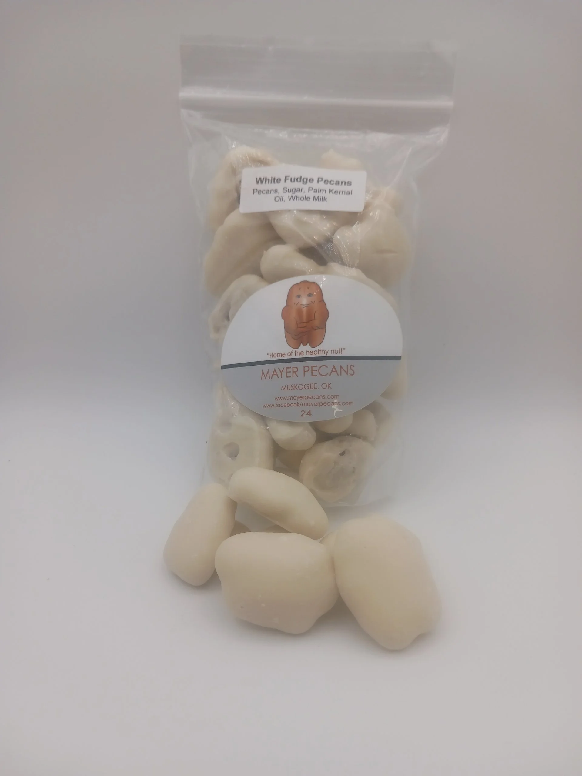 White Fudge Pecans (7oz)