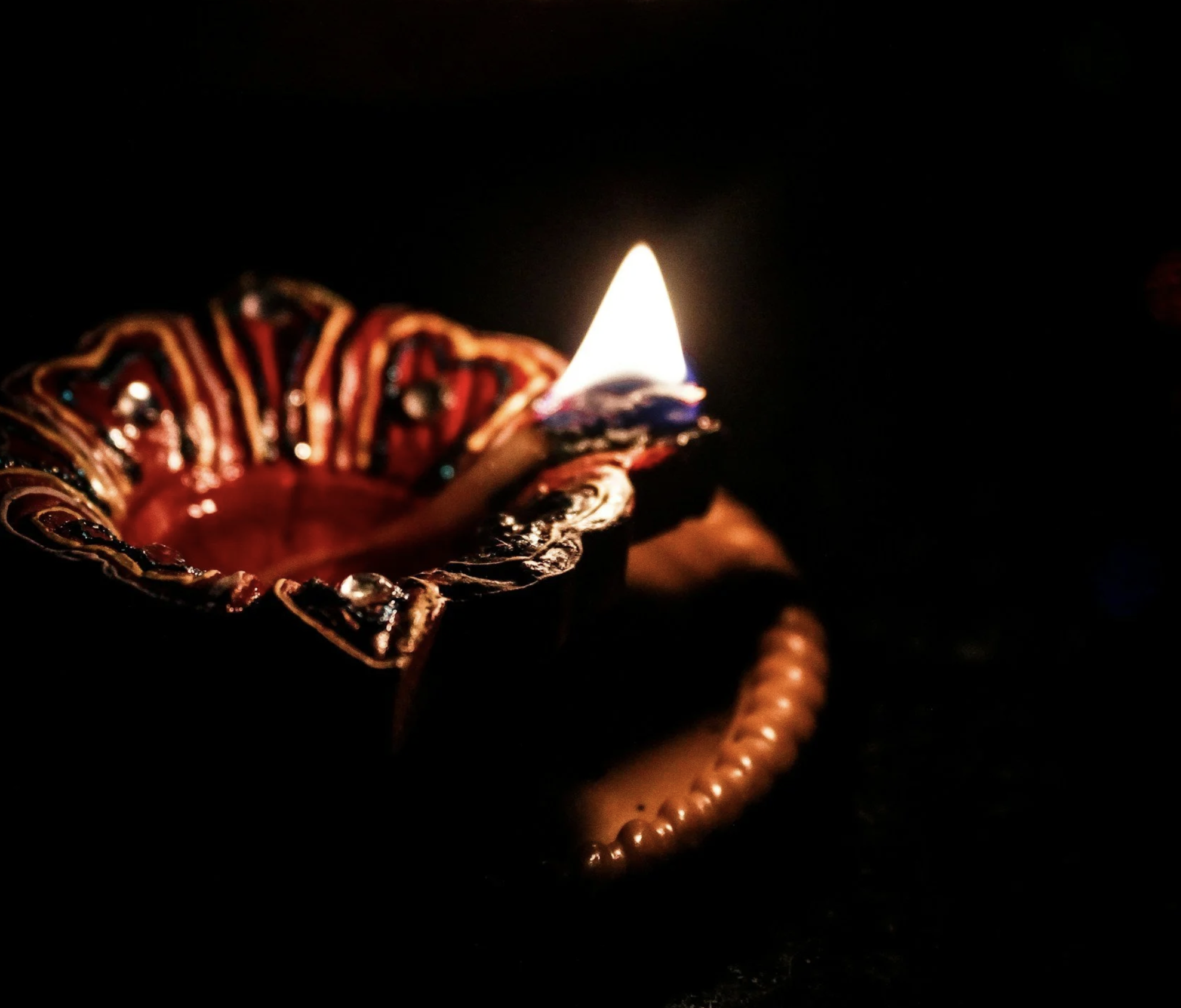 Keeping Spirits High During the Holidays by Connecting to Spirit 