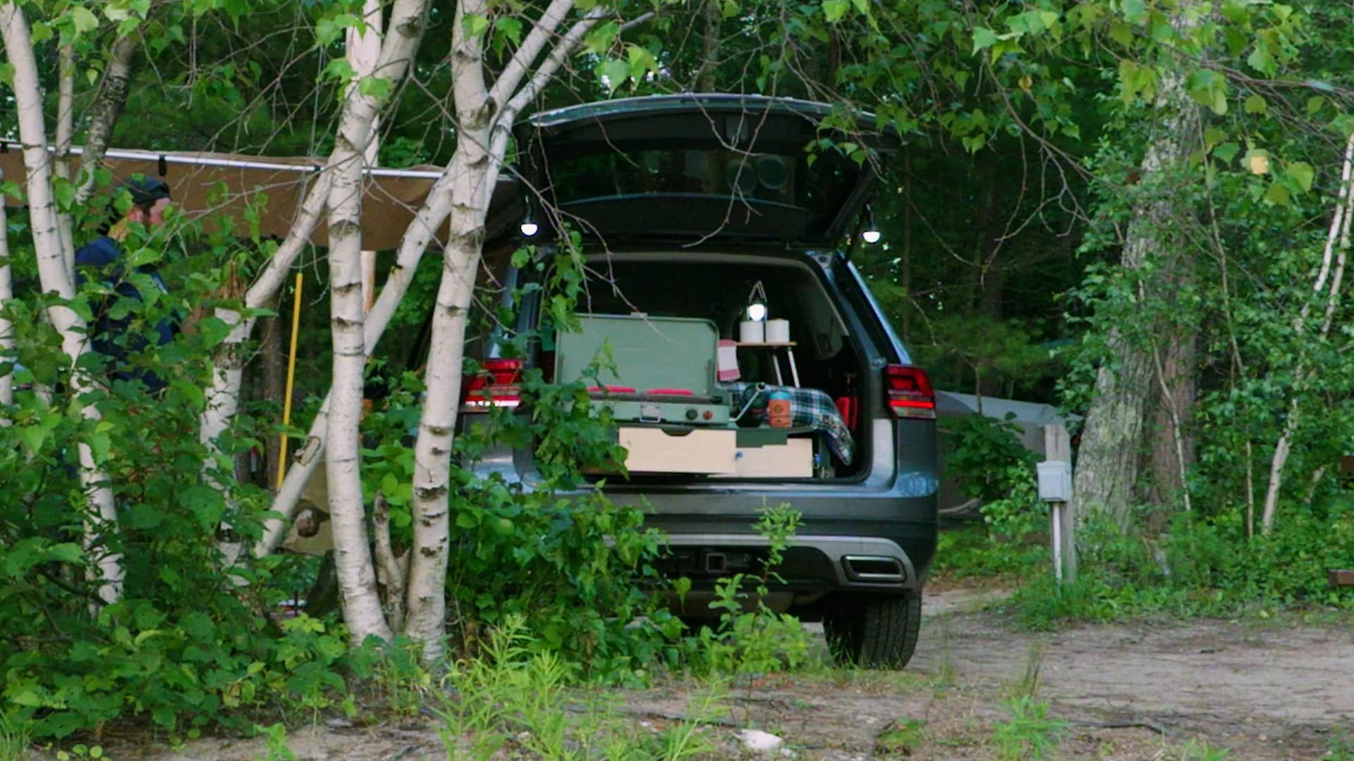 Vehicle from a distance containing Quest Nest by G&G Upfitters