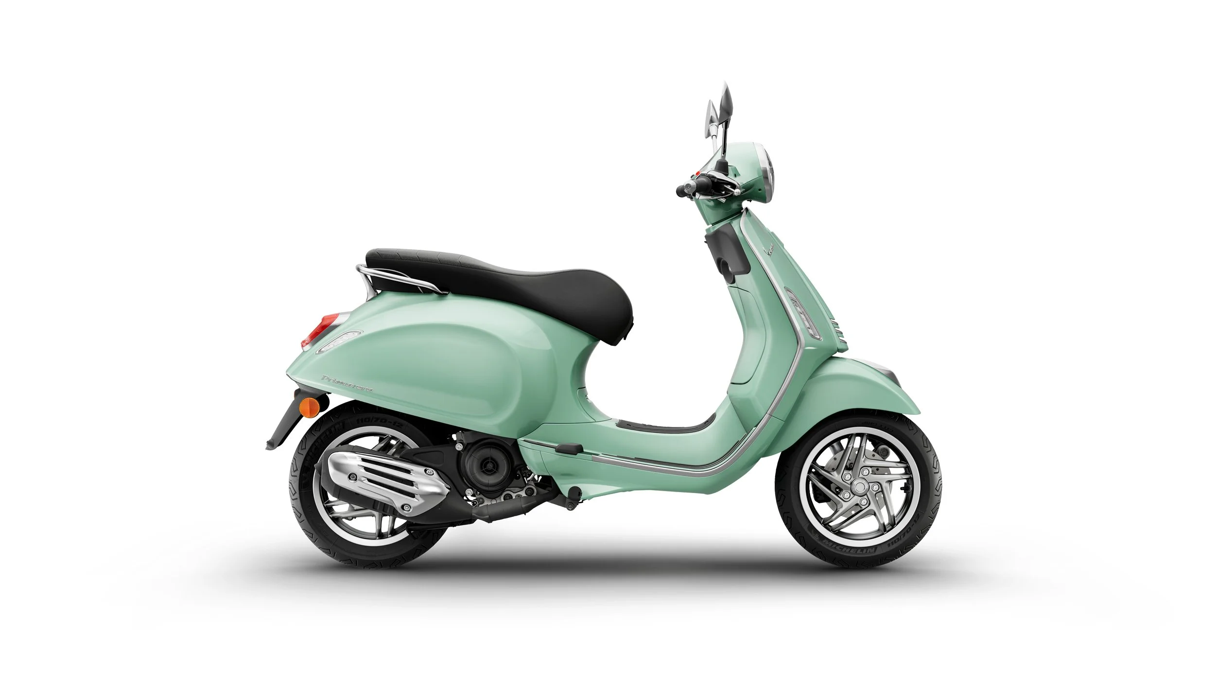 Primavera_50_Verde_Amabile_Side_Dx.jpg