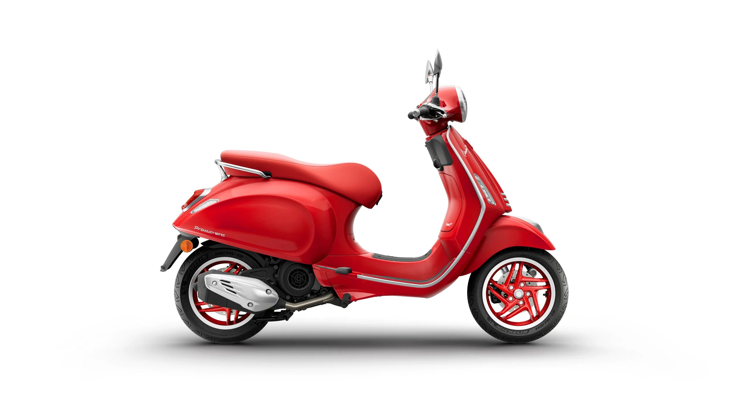 Vespa_Primavera_150_RED_Side Dx.jpg