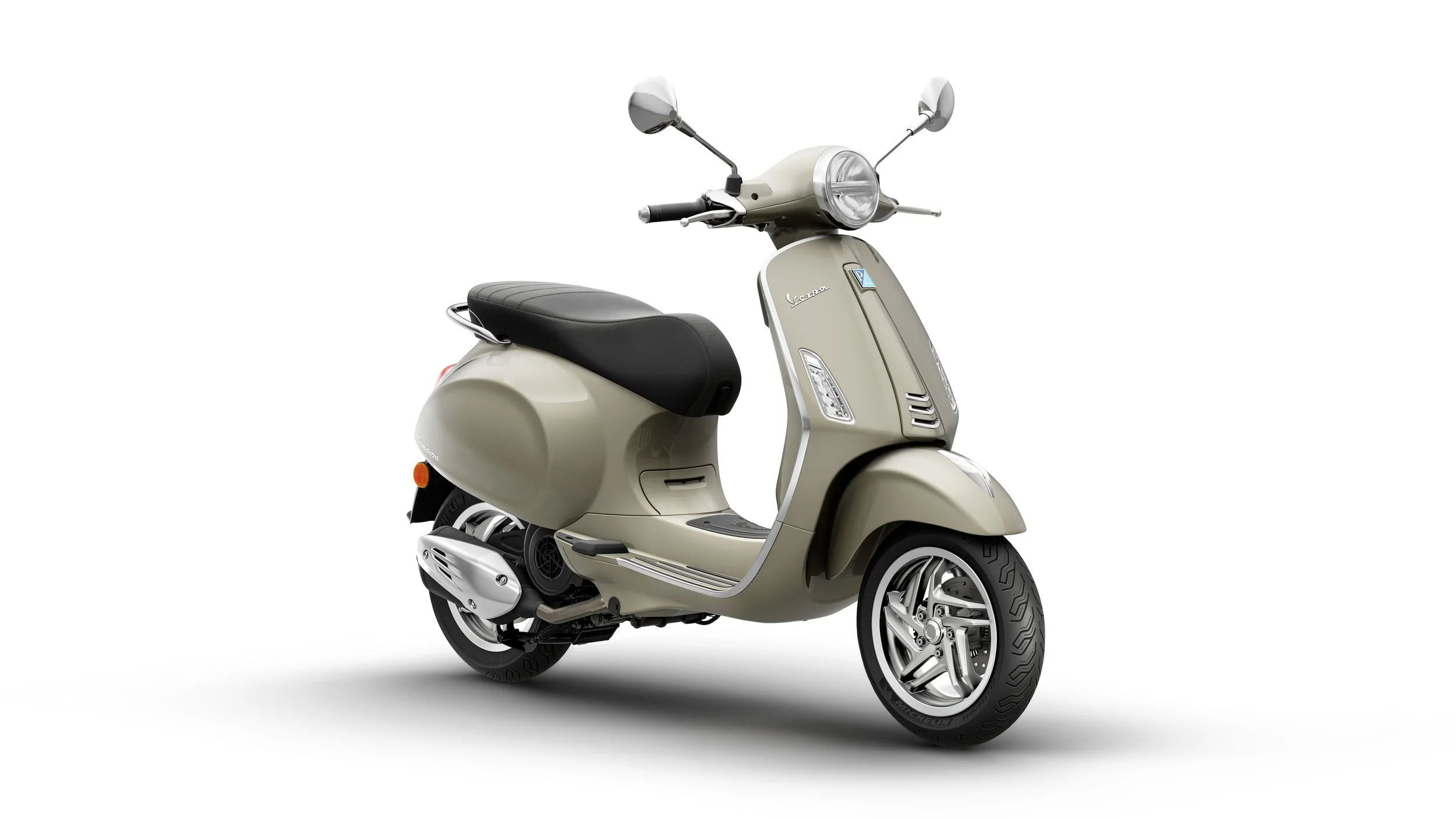 Primavera_150_Beige_Avvolgente_3-4_Ant_Dx.jpg