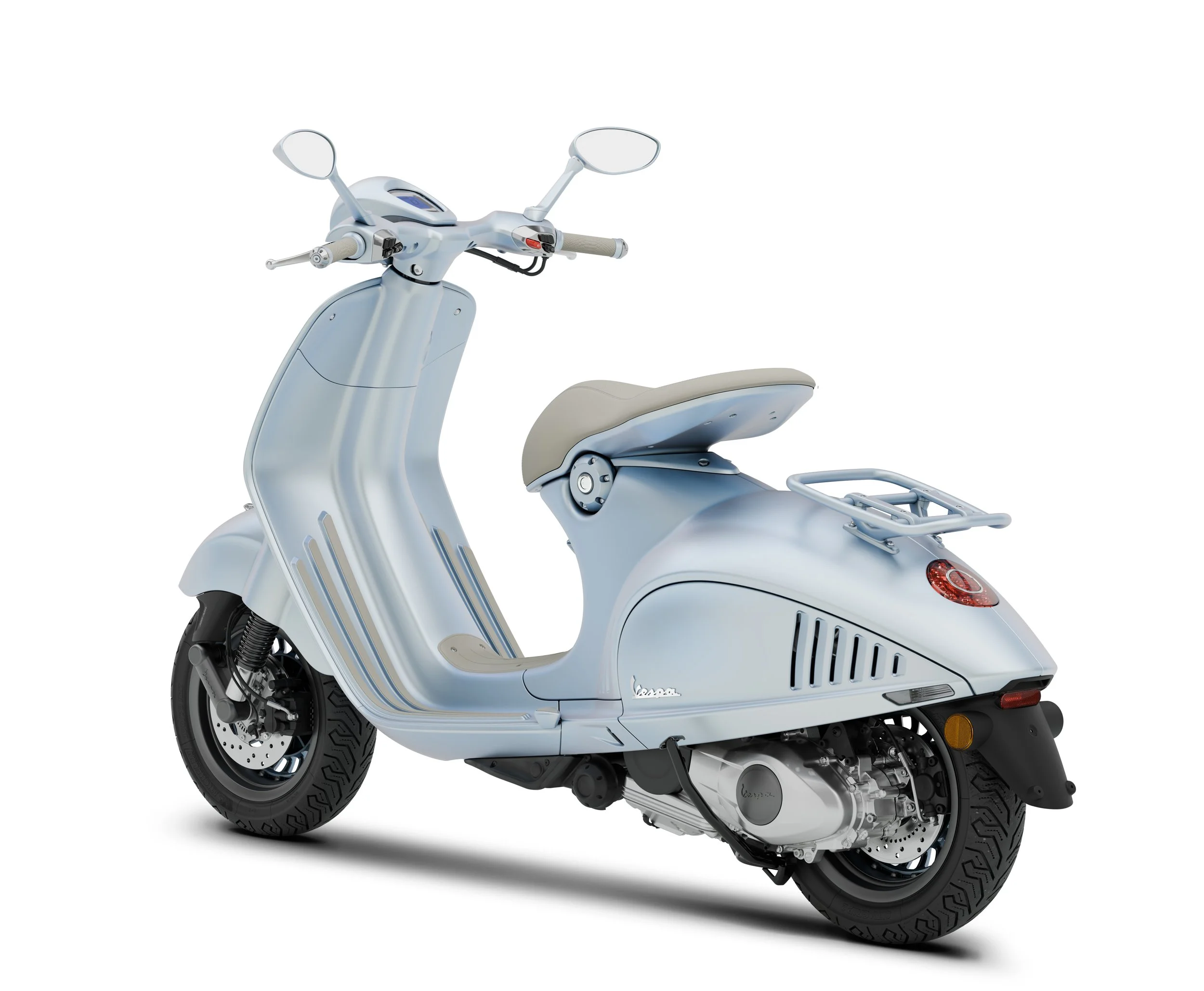 Vespa-946-Snake_3-4-post-sx.jpg