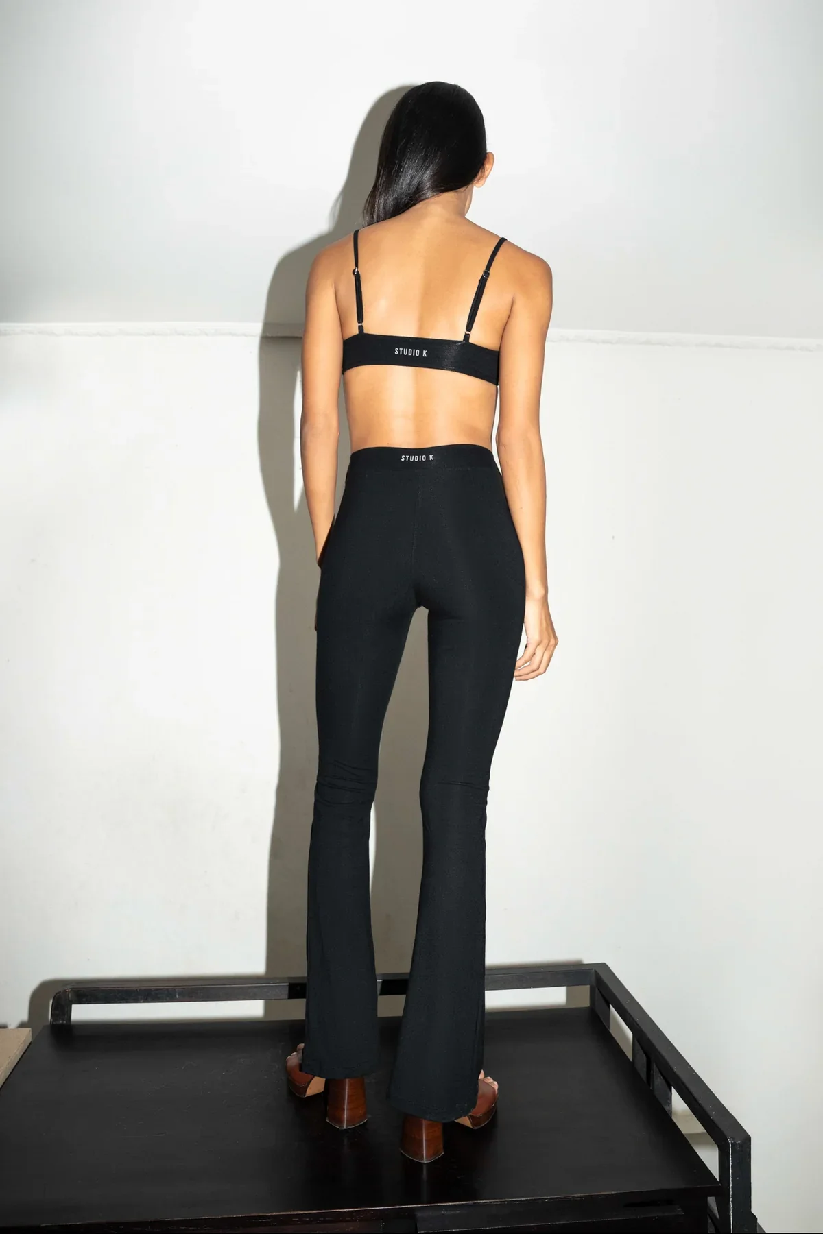 BlackArcLeggings_MuseBralette.webp