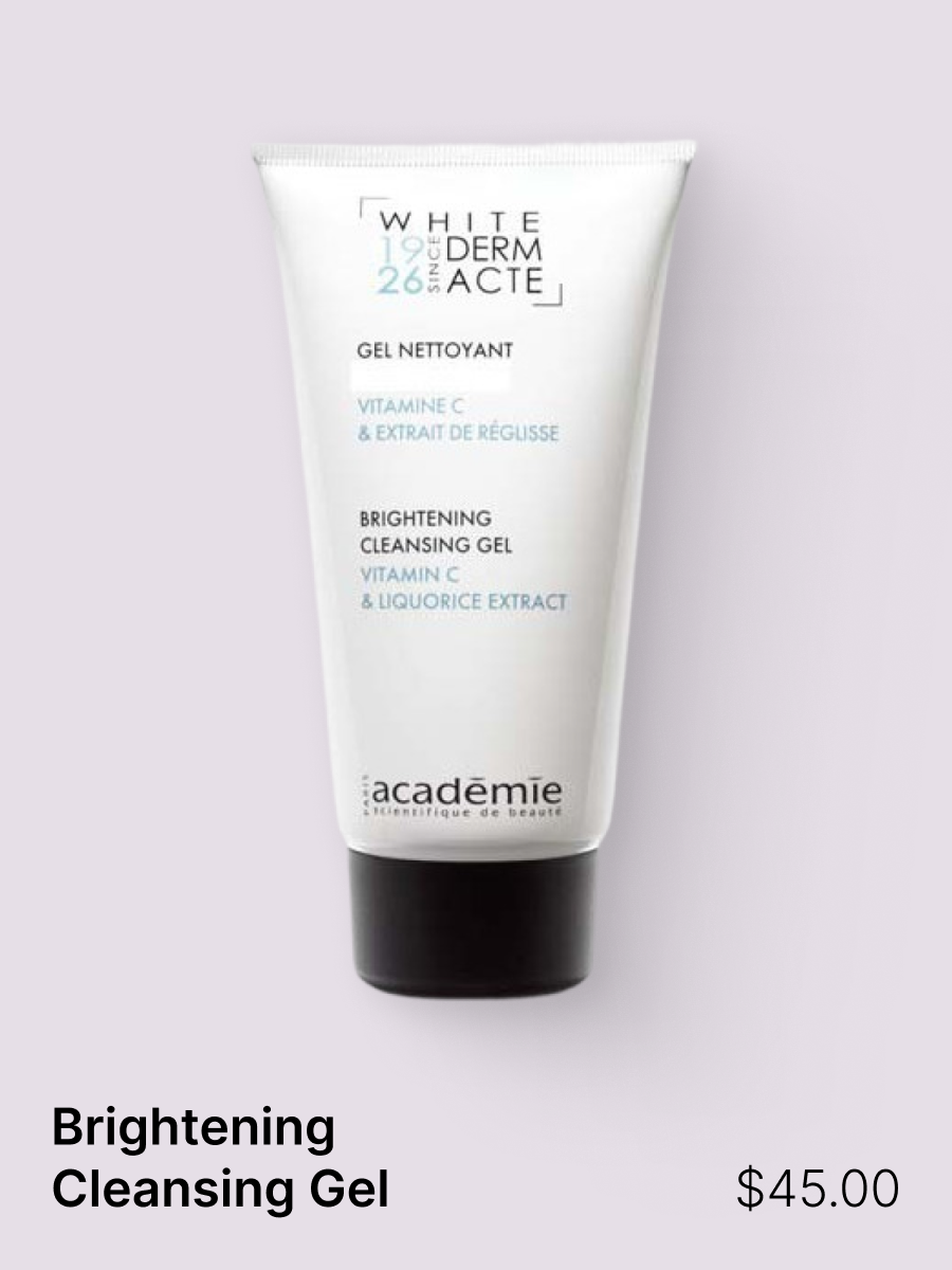 Derm Acte's soap-free Brightening Cleansing Gel gently cleanses the skin and removes impurities and make-up. It contains vitamin C and licorice extract to help reduce the appearance of pigmentation spots and illuminate the complexion. We recommend co