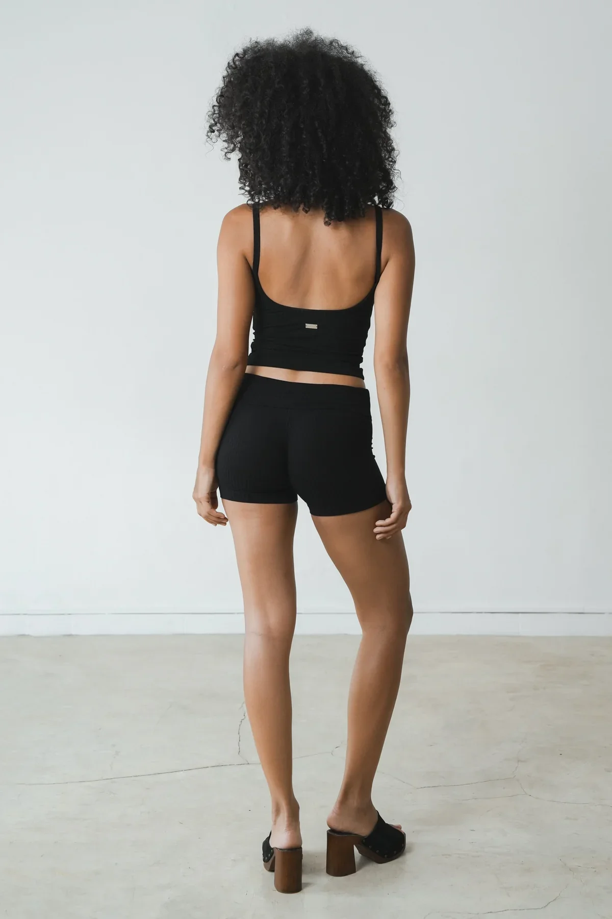 Rib_Black_Singlet_2.0_Shorts_3.webp