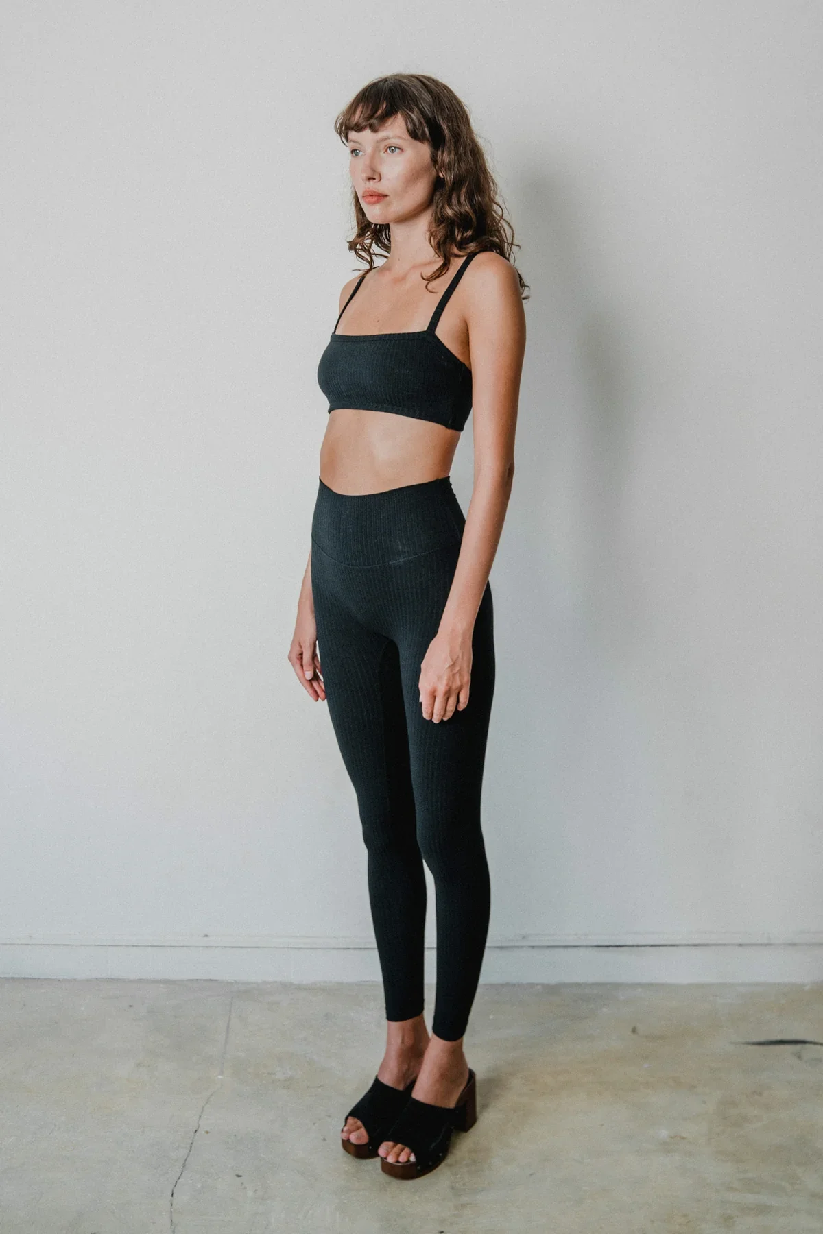 Rib_Bralette_Leggings_Black_SL.webp