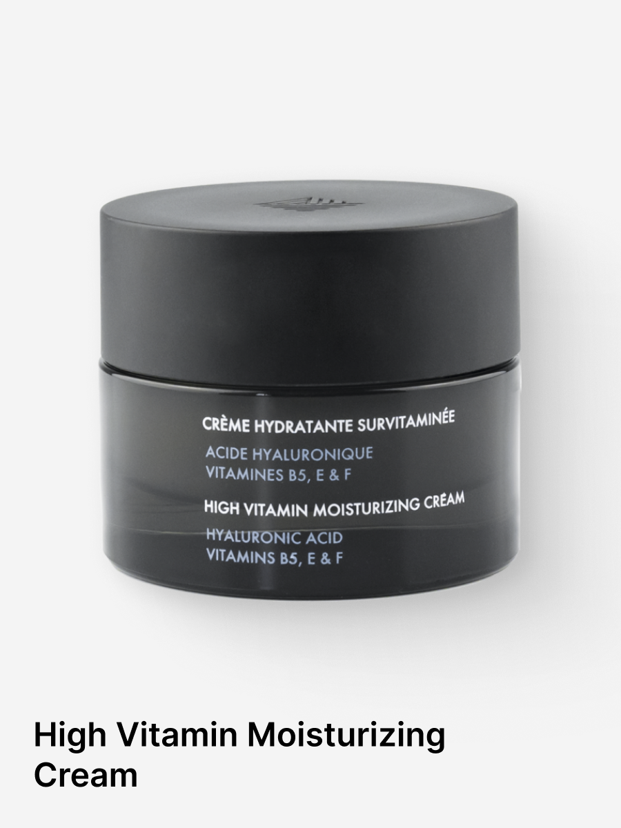 Inspired by facial mesotherapy in aesthetic medicine (micro-injections of highly-concentrated cosmetic ingredients), this ultra-melting cream is enriched with a trio of hyaluronic acids and vitamins (B5, E and F) to plump and help correct signs of fa