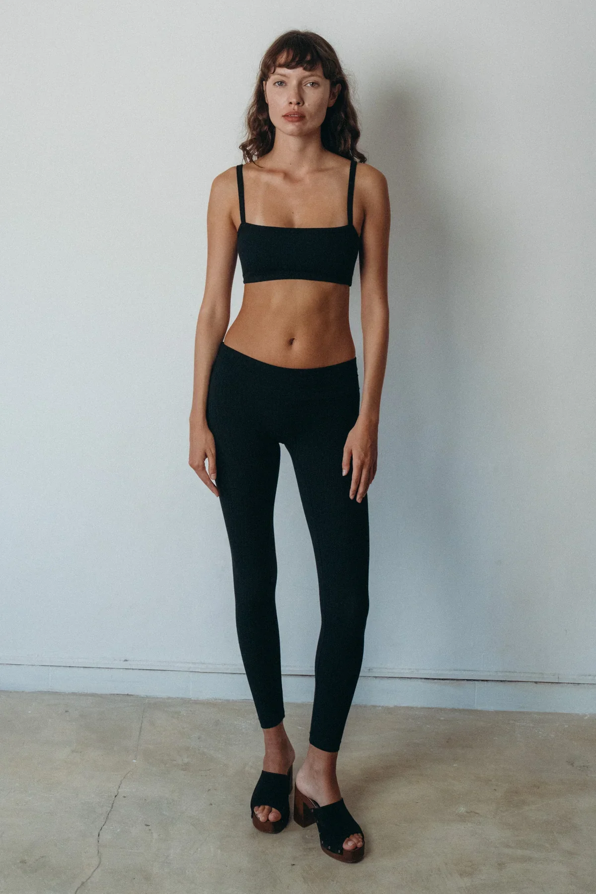 Rib_Bralette_Leggings_Black_4_SL.webp