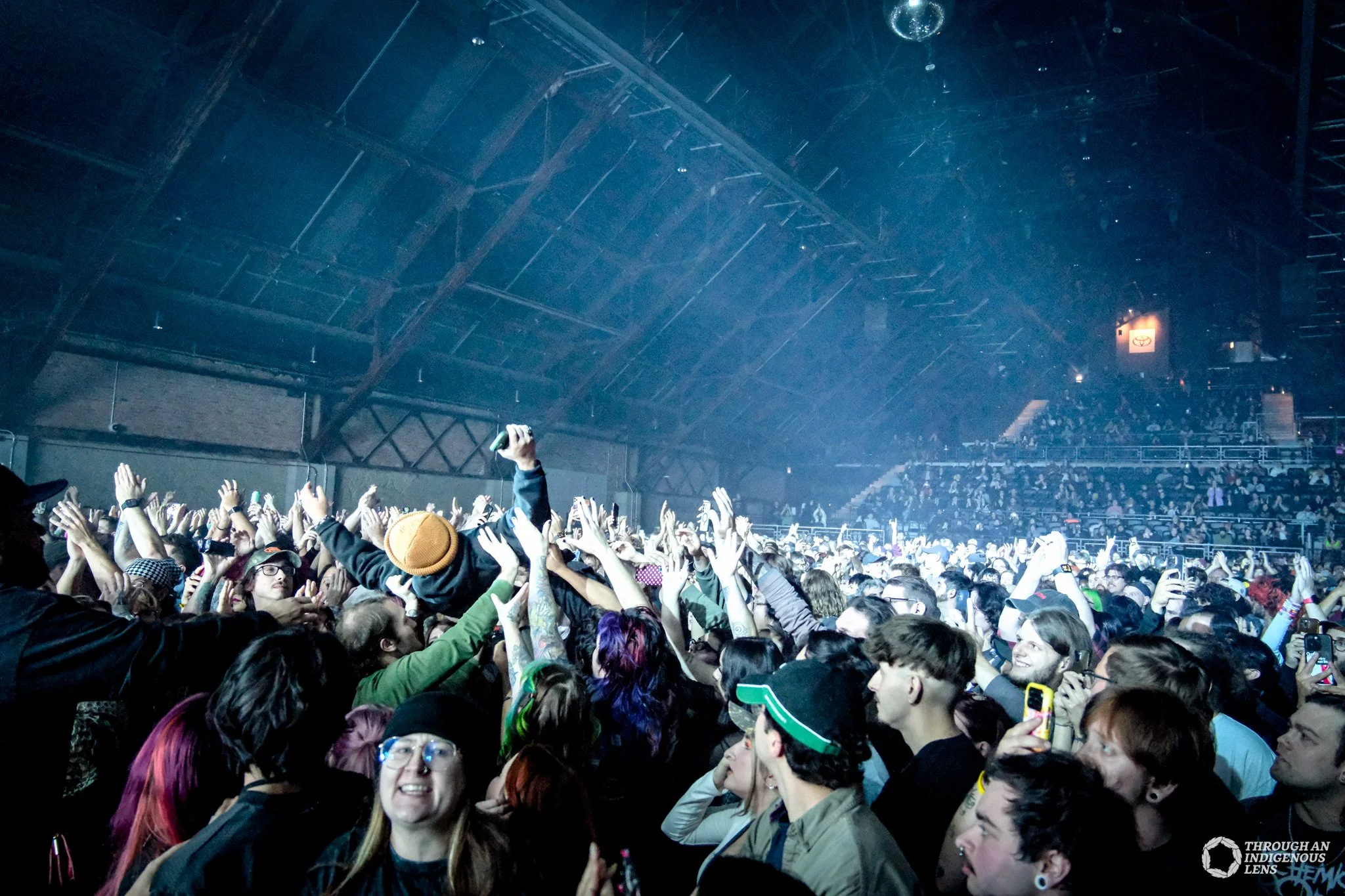 Movements_Concertphoto_Chicago_saltshed-12.jpg