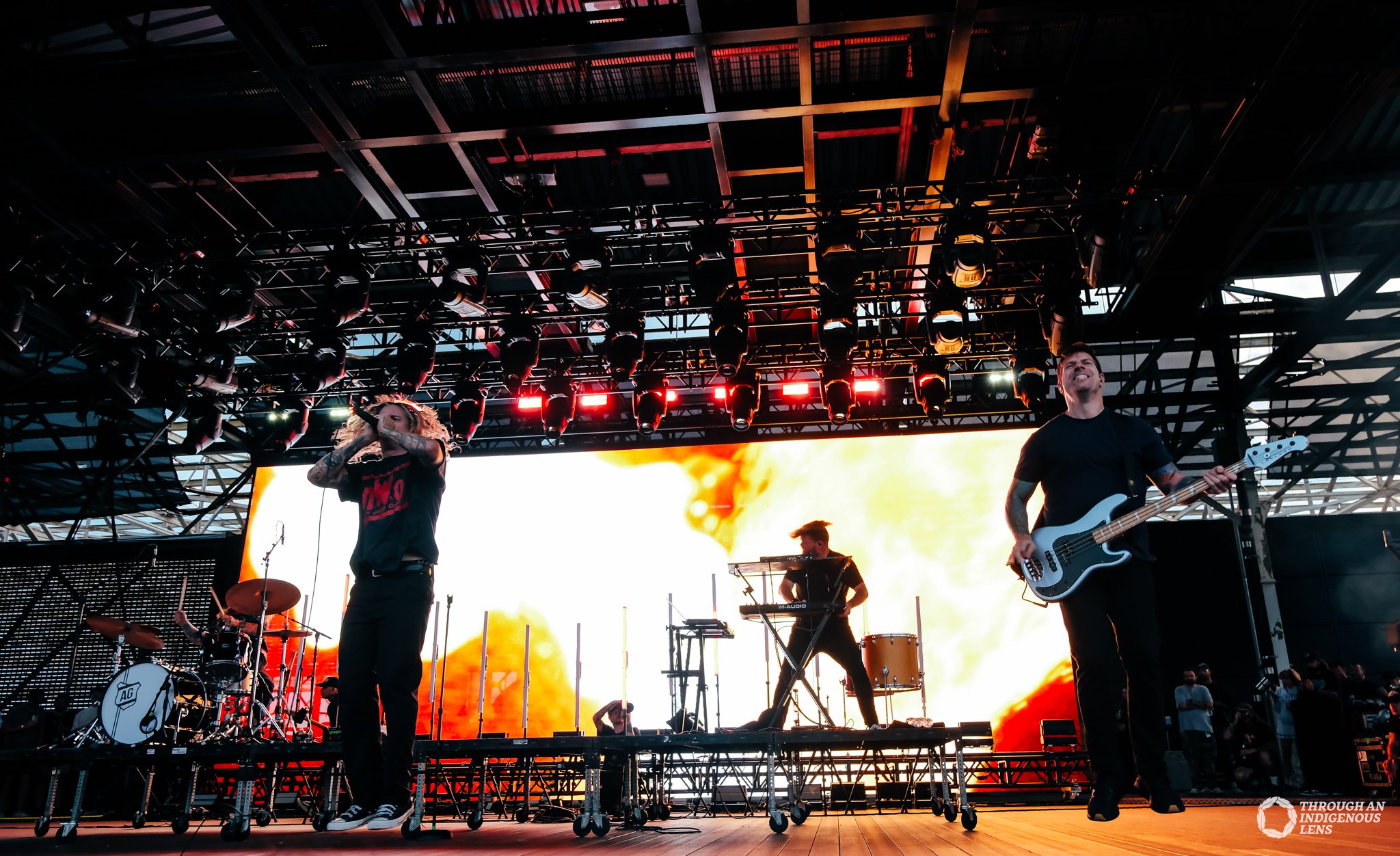 Underoatth_concertphoto_tour-8.jpg