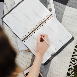 2 Hacks to Get Organized & Out of Business Overwhelm
