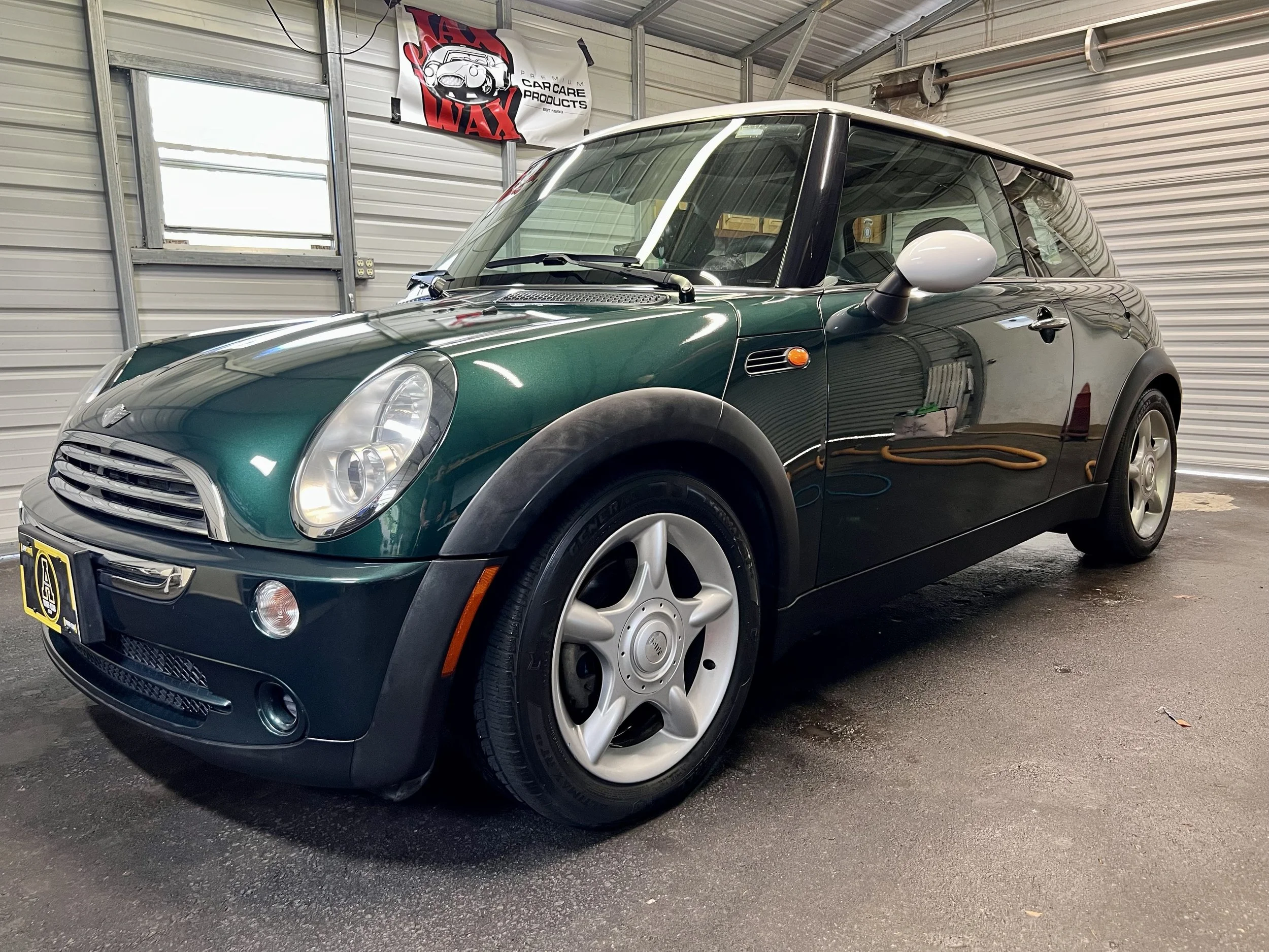 Mini Cooper Wash & Wax