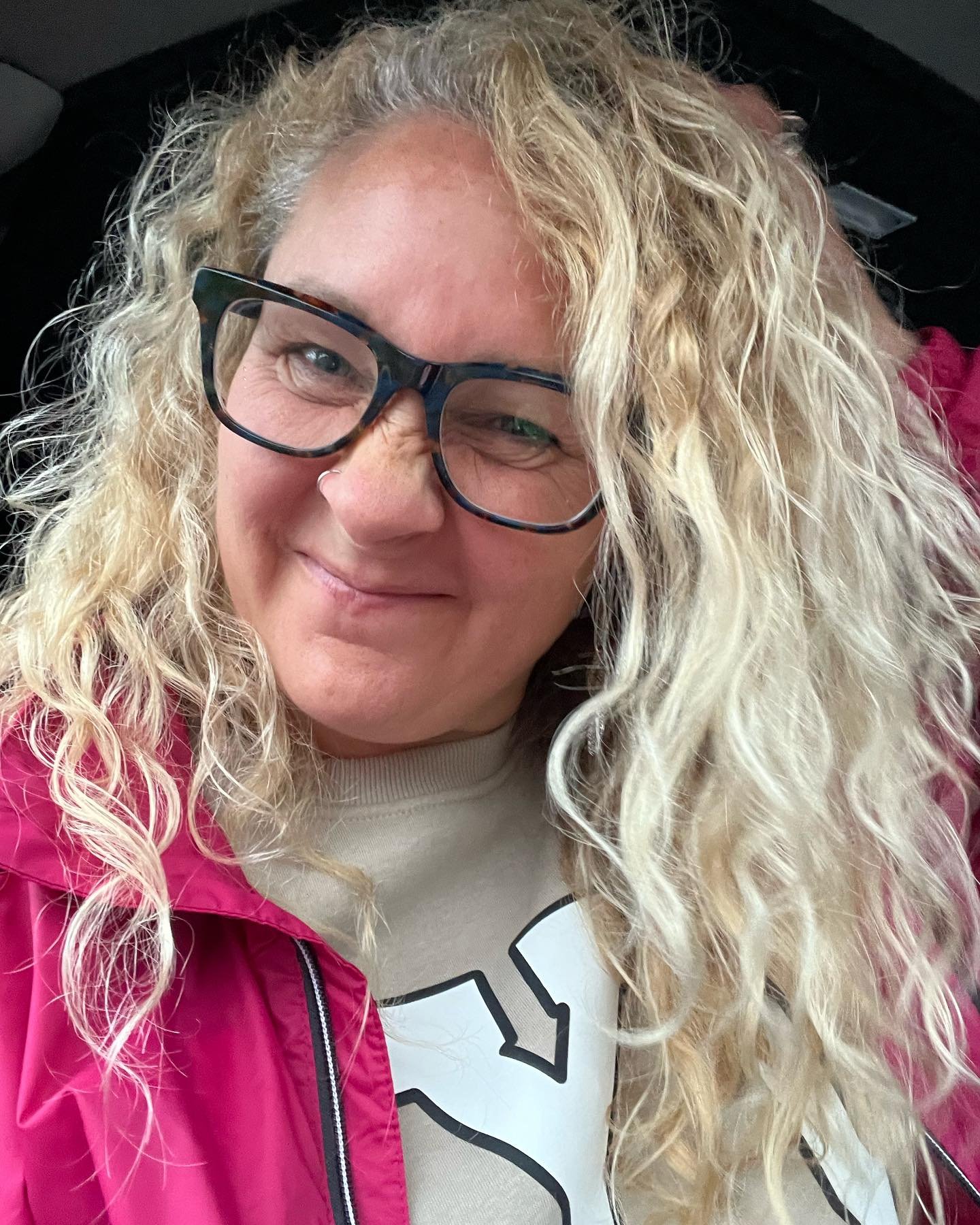 Anyone else actually enjoying the rain? 

I actually love it when I&rsquo;ve got the right clothes on. 

The urge to jump in puddles is still there. 

I also love that my raincoat is pink&hellip; not green or black or brown. 

And after a lot of big 