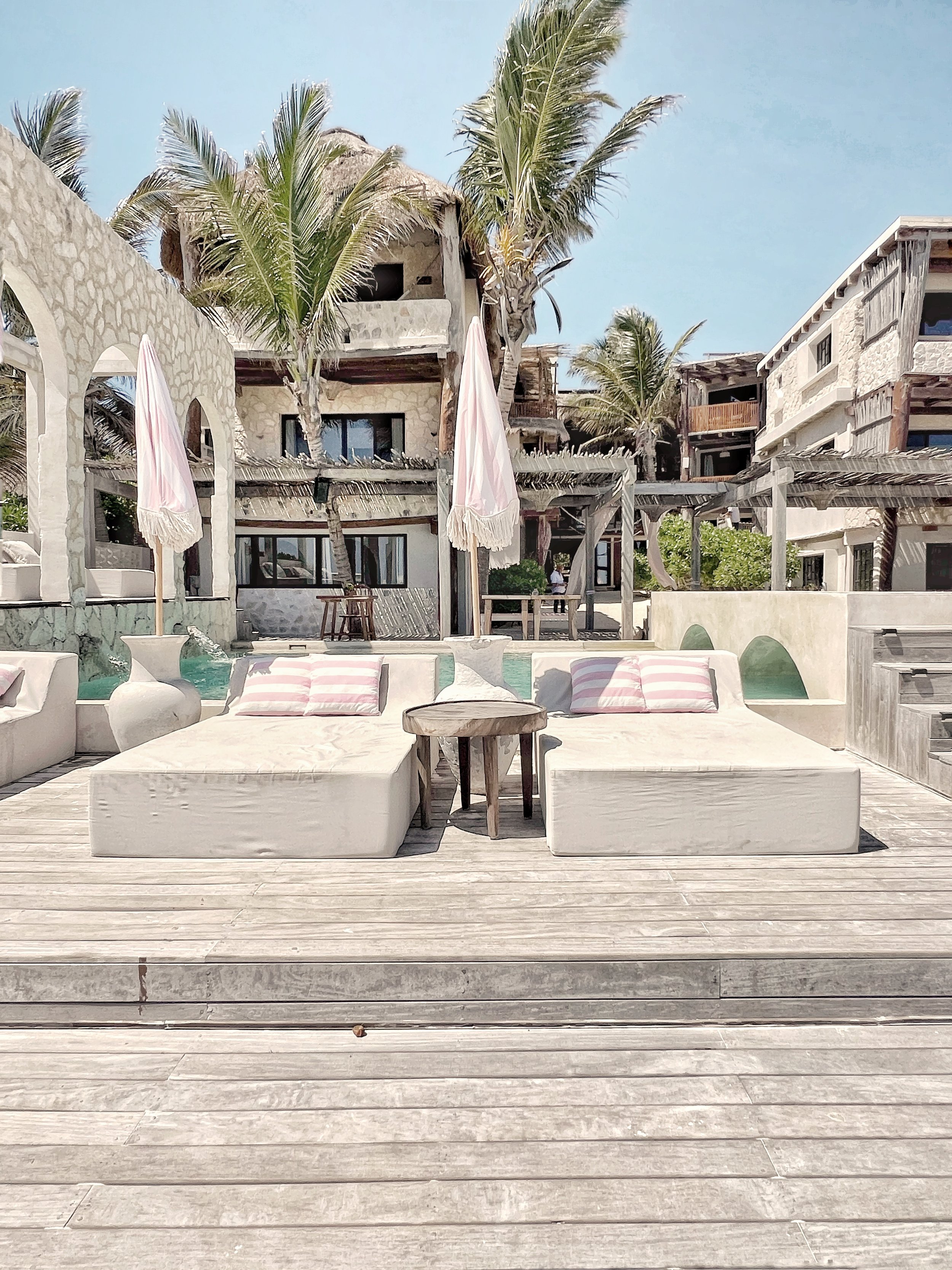 chica-beachclub.jpeg