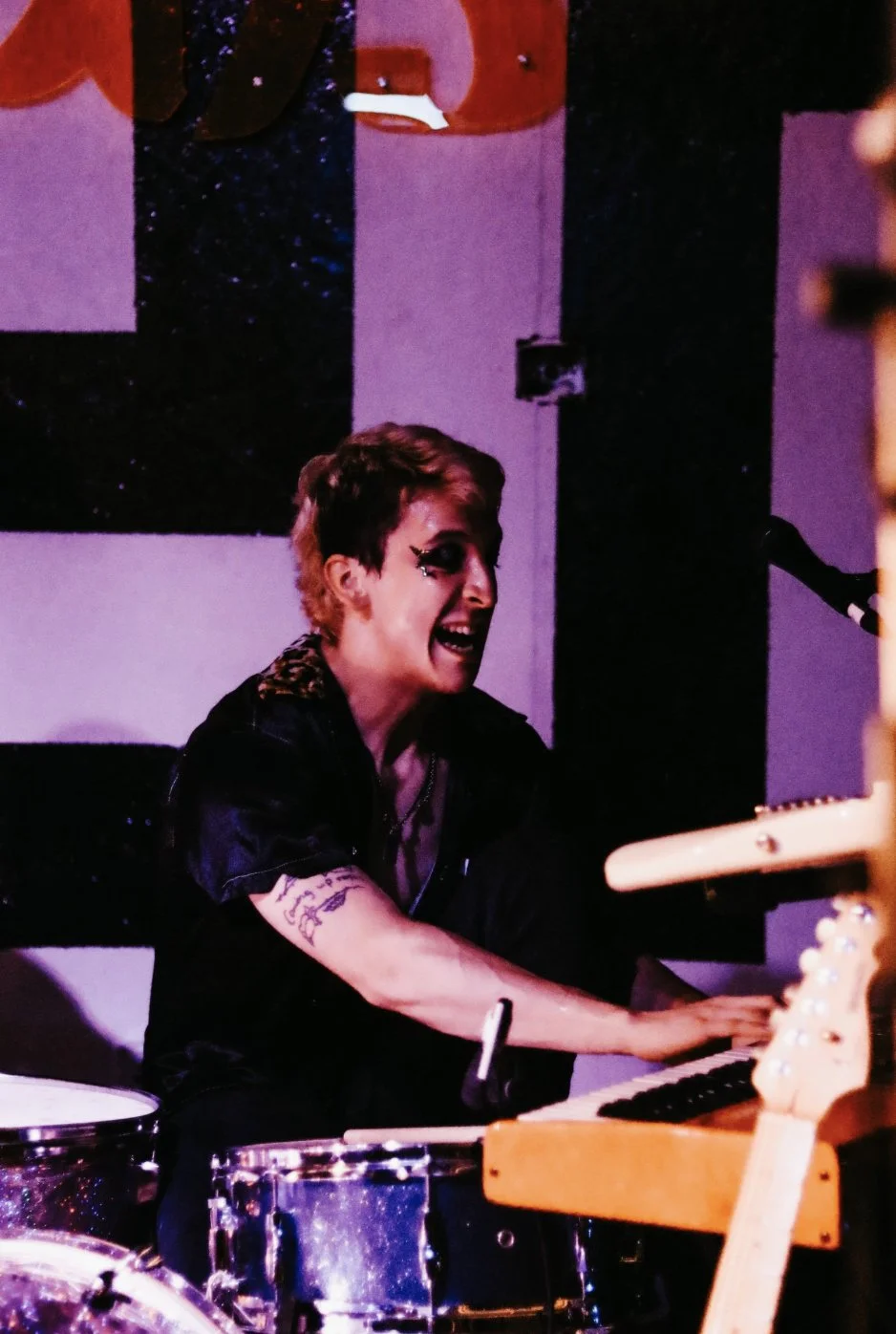 The Velveteers @ Mahall's |
Photo by: Jackilyn Cooper